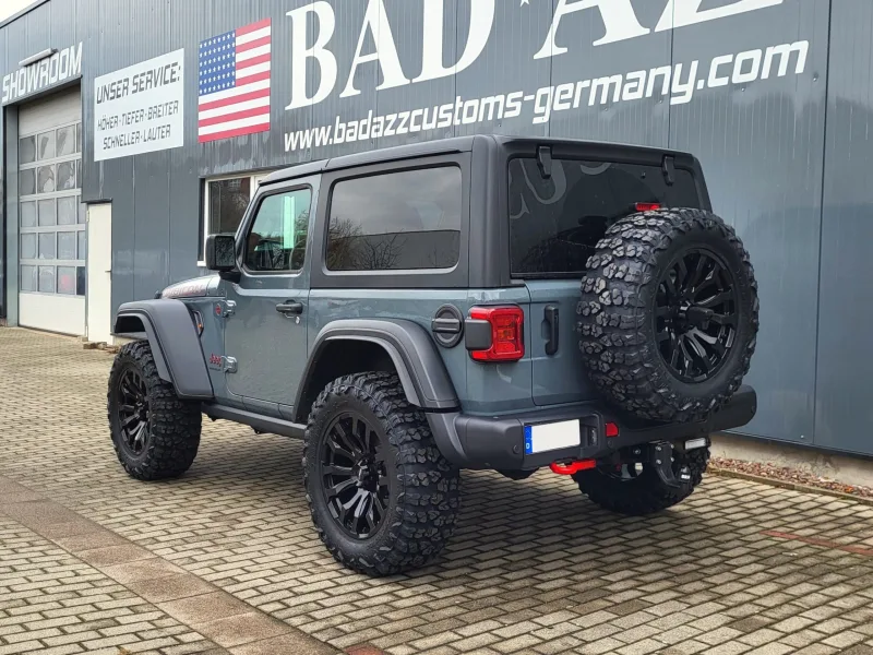 Jeep Wrangler, Umbau von Bad Azz Customs Germany