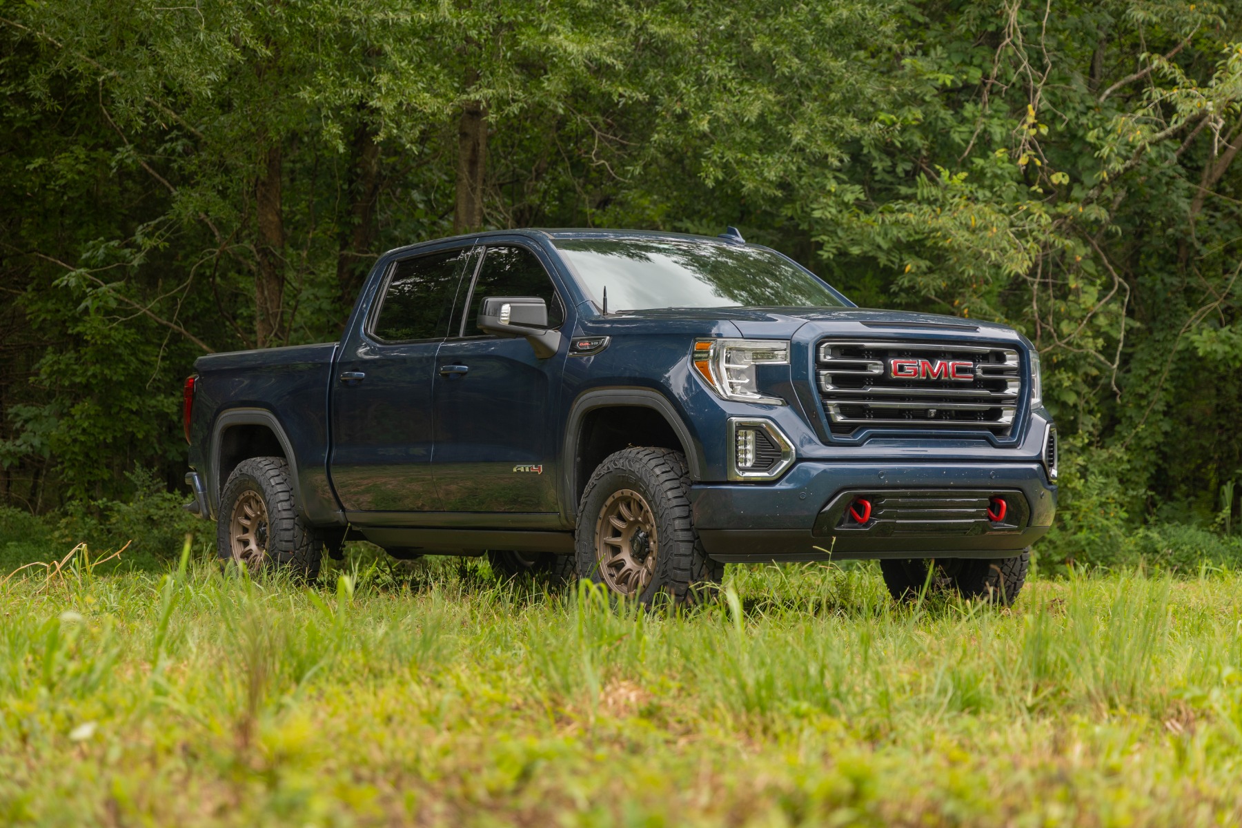 3,5-Zoll-Lift Kit | GMC Sierra 1500 2WD/4WD (2019–2024) | Rote Ausführung — Bild 4