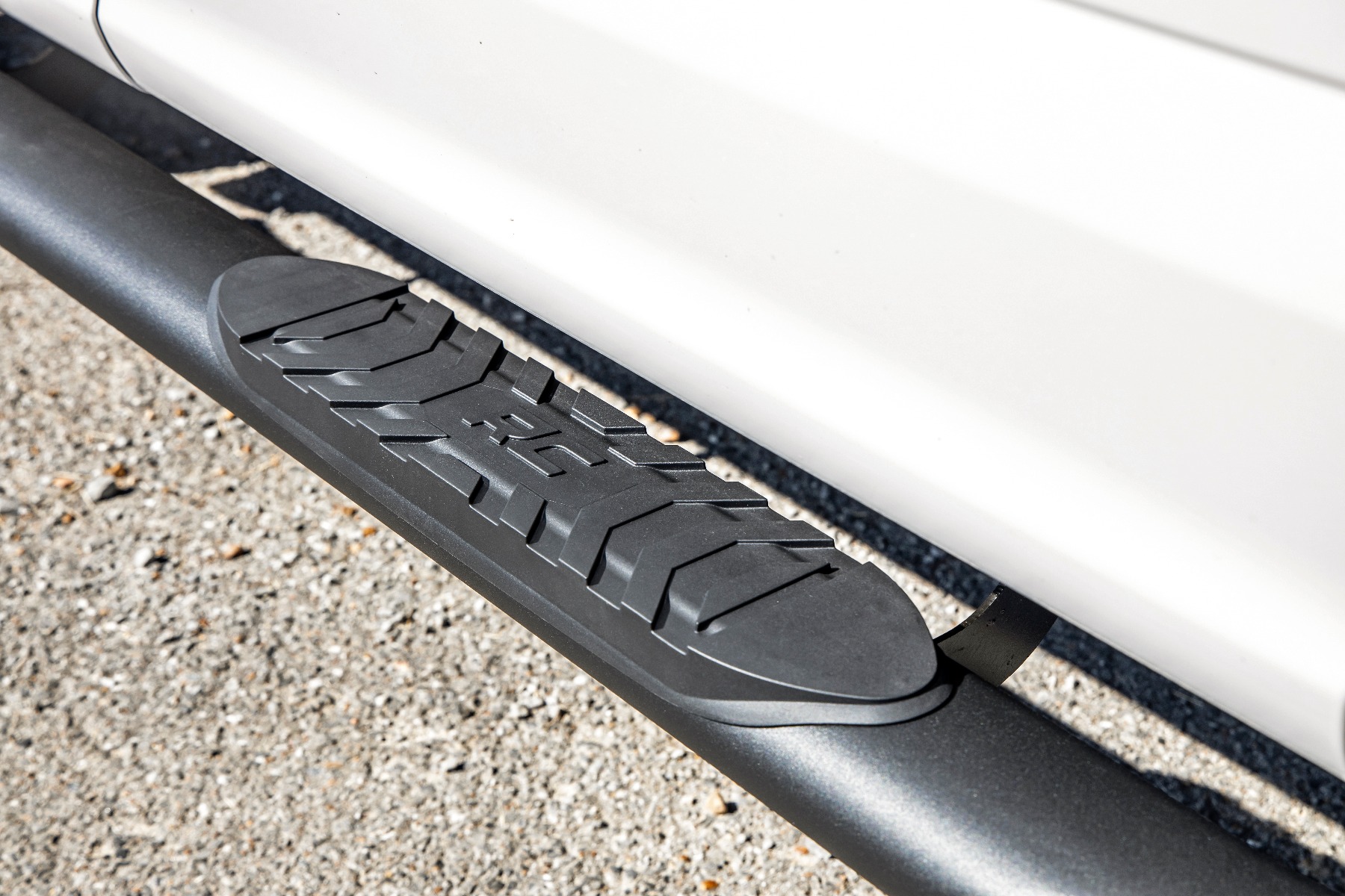 Ovale Nerf-Trittstufe | Crew Cab | Schwarz | Ford F-150/Lightning/F-250/F-350/Raptor (15–26) — Bild 6