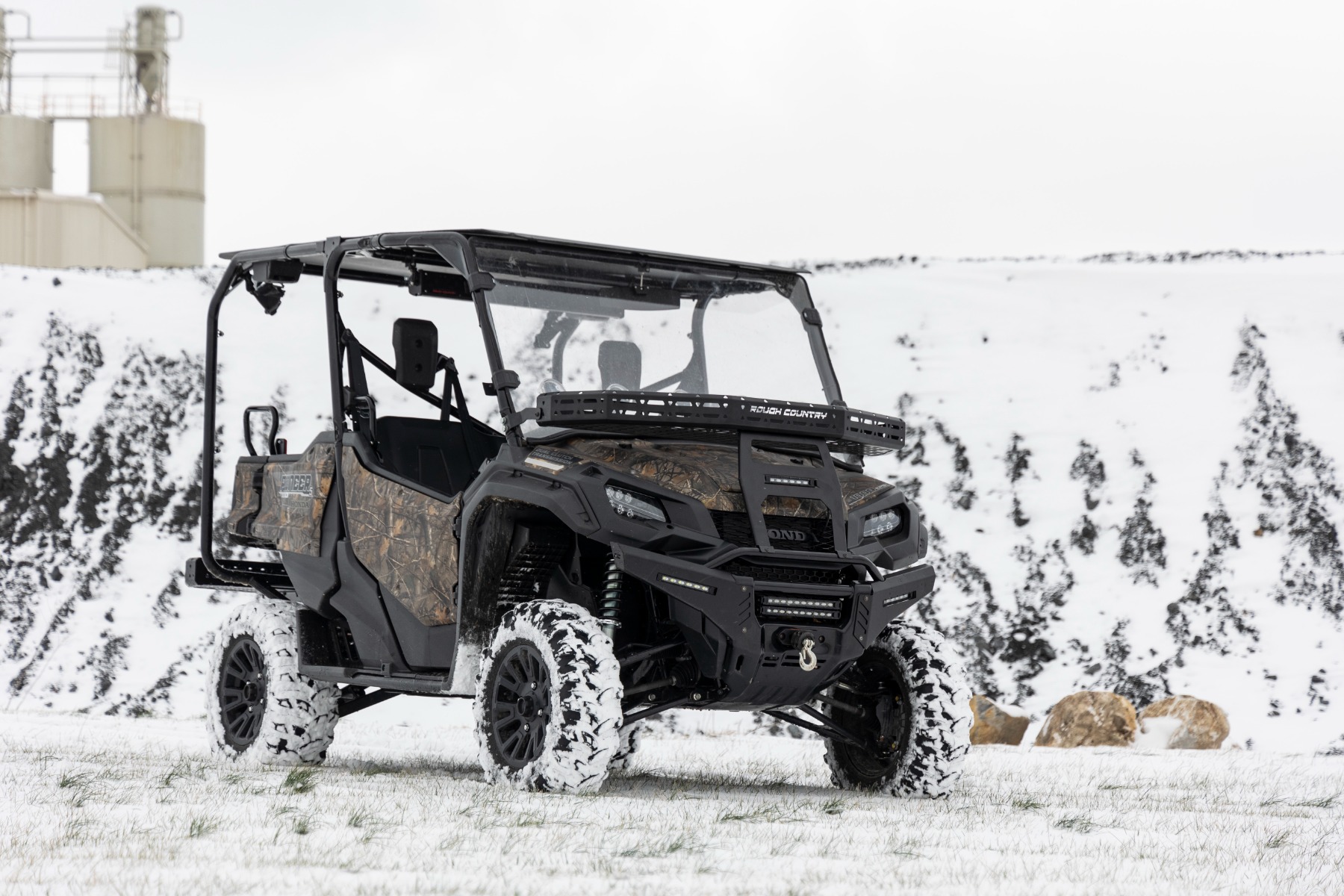 Front Cargo Rack |Black Series LED | 6" Light | Slim Line | Honda Pioneer 1000 — Bild 6