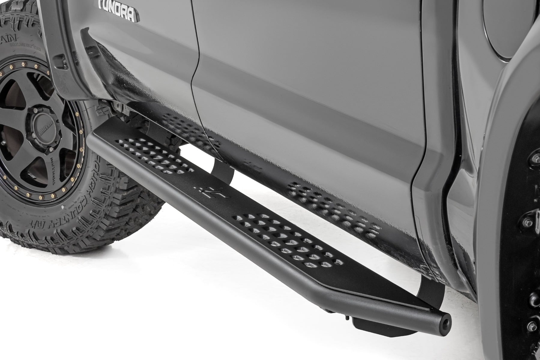OV2 Trittbretter | Seitliche Trittstufen | Doppelkabine | Toyota Tundra 2WD/4WD (07–21)