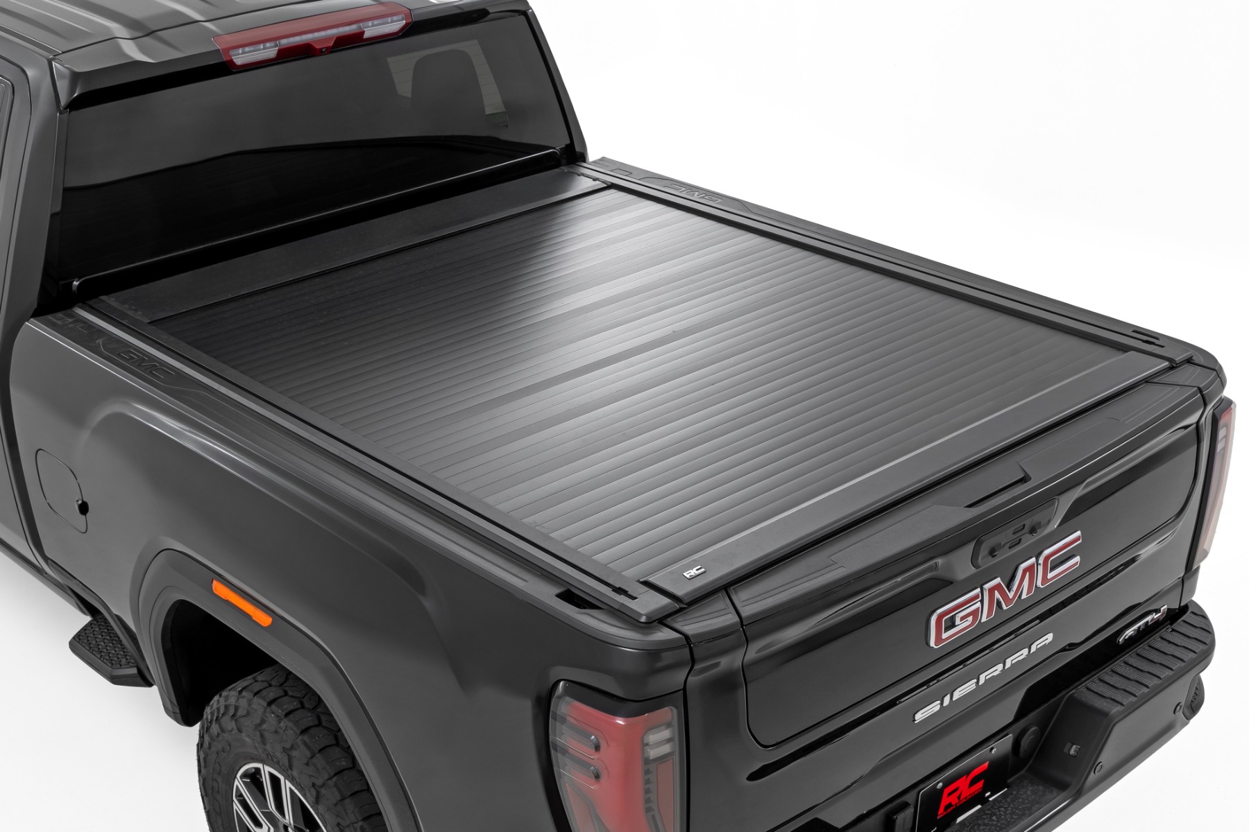 Manuell versenkbare Ladeflächenabdeckung | 6'9" Ladefläche | Chevy/GMC 2500HD/3500HD (20–26)