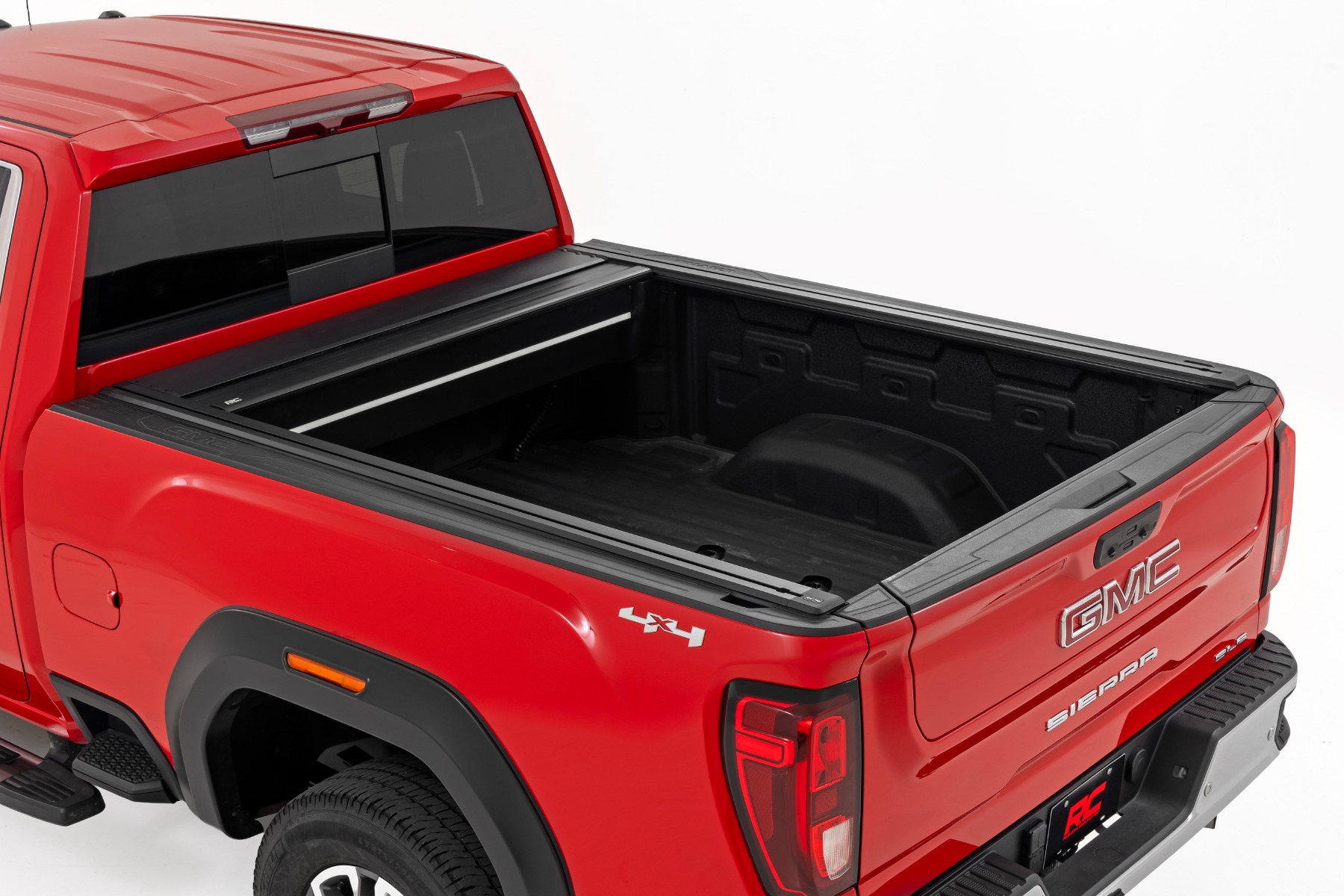 Elektrisch versenkbare Ladeflächenabdeckung | 6'9" Ladefläche | Chevy/GMC 2500HD/3500HD (20–26) — Bild 2