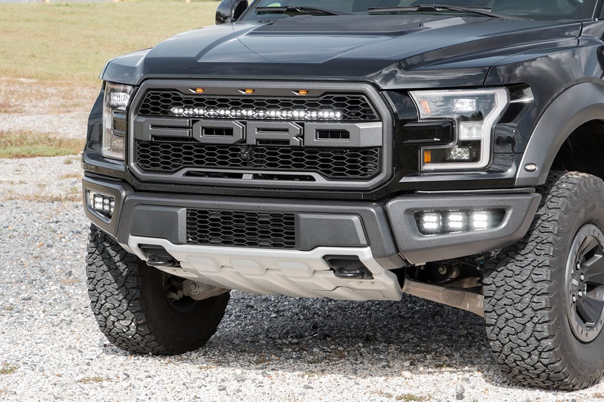 LED-Beleuchtungsset | Kühlergrill-Montage | 30" Schwarz, einreihig | Ford Raptor 4WD (17–20)