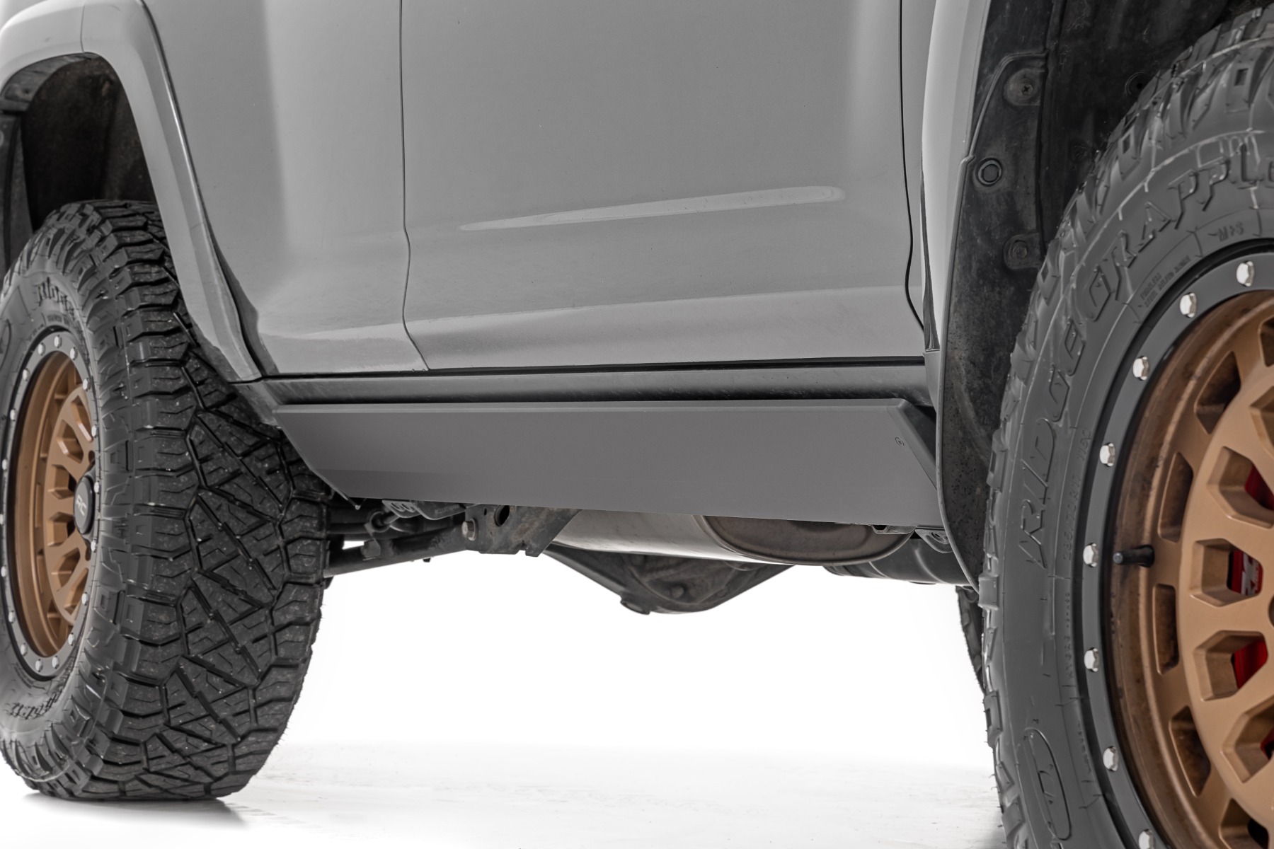 Elektrische Trittbretter | Zwei Elektromotoren | Toyota 4Runner 2WD/4WD (2010–2024) — Bild 6
