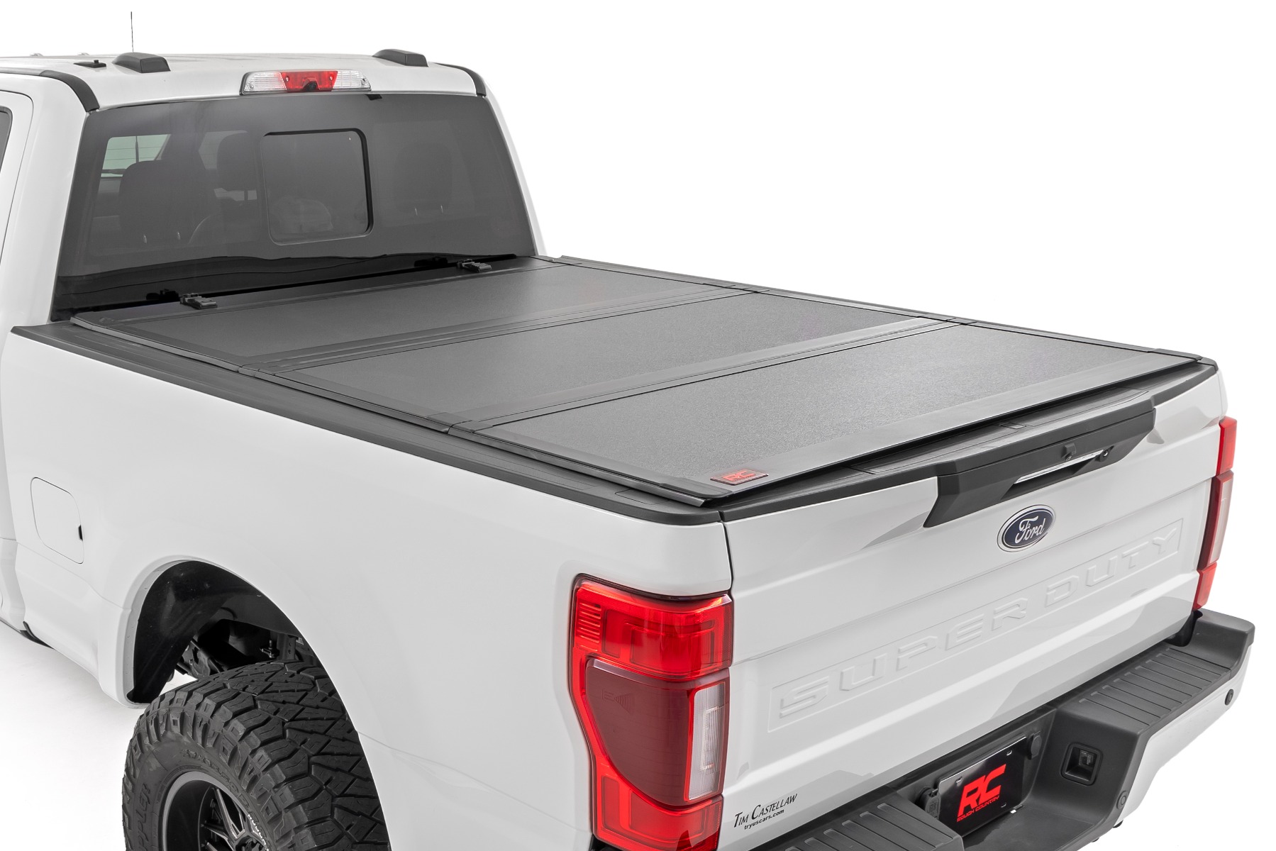 Stabile, dreifach klappbare Ladeflächenabdeckung | 6'10 Zoll Ladefläche | Ford F-250/F-350 Super Duty (2017–2026)
