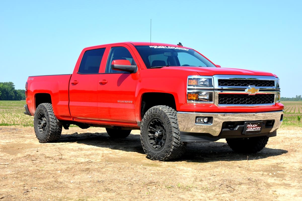 2-Zoll-Leveling Kit | Aluminium | Rot | Chevy/GMC 1500 Pickup (07–18) SUV (07–20) — Bild 2