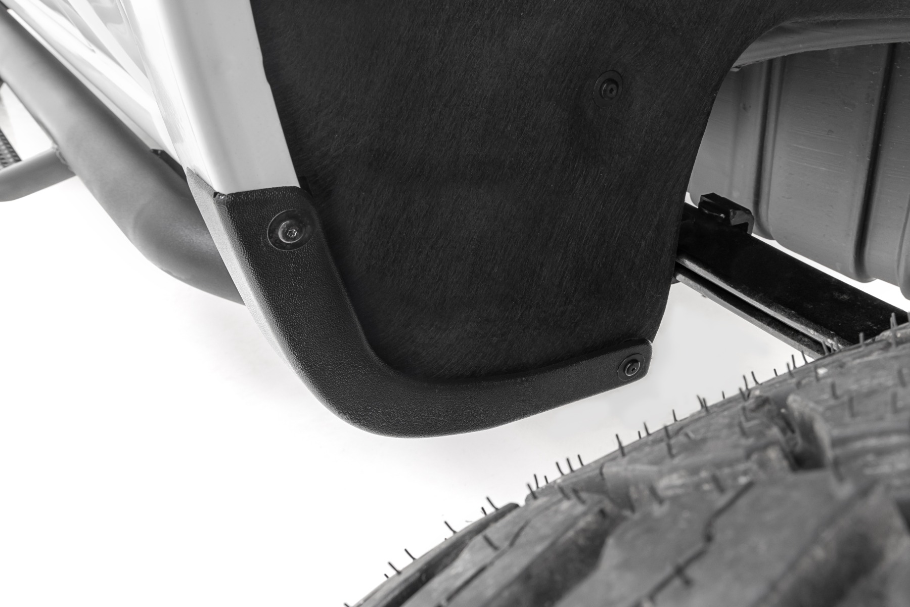 Entfernung der Schmutzfänger | Chevy Silverado 1500 2WD/4WD (2019–2026) — Bild 3