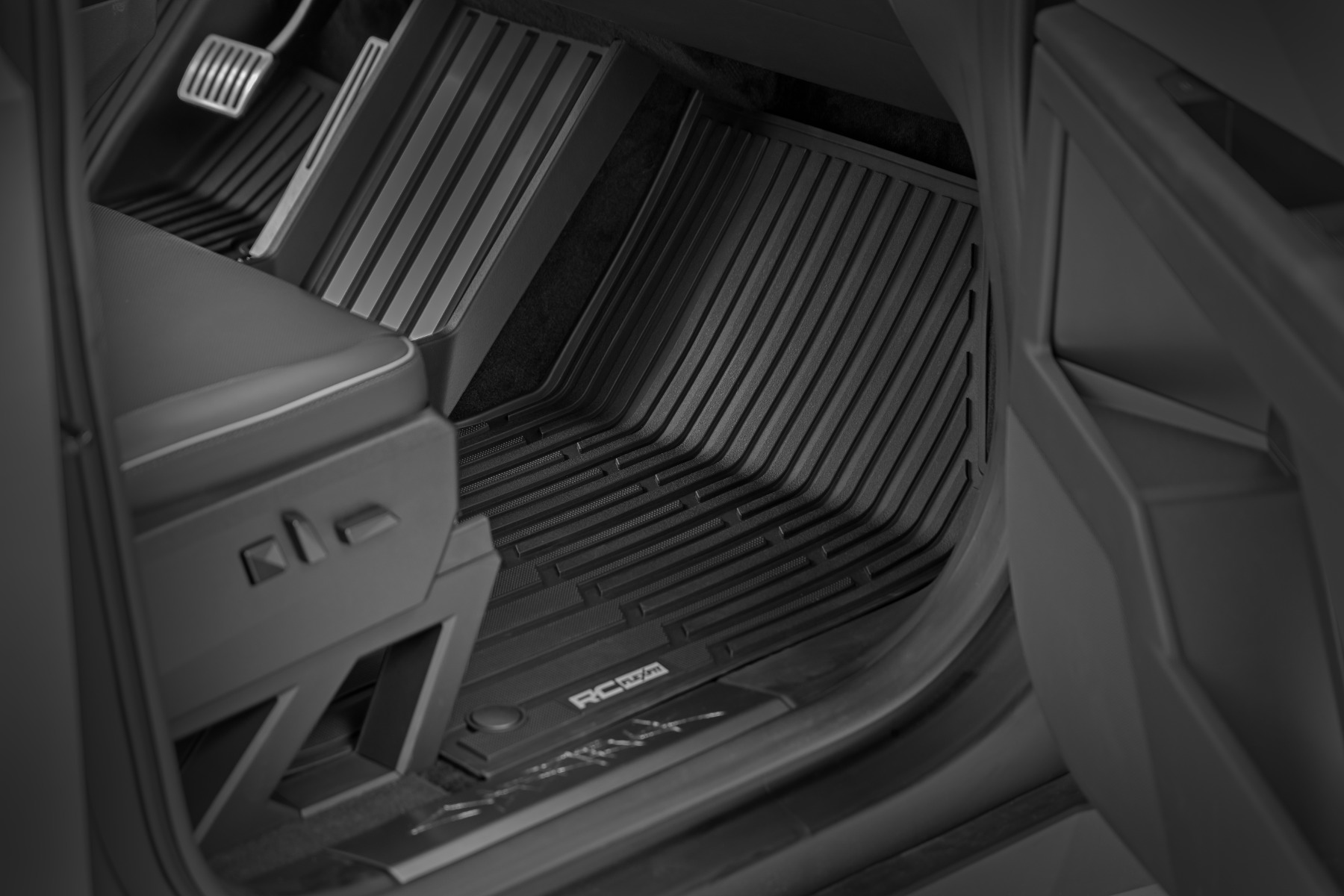 Flex-Fit-Fußmatten | FR & RR | Tesla Cybertruck 4WD (2024–2026) — Bild 6