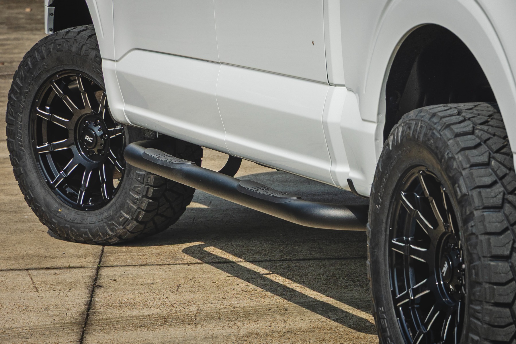 Trittrohre | 3-Zoll-Rohr | Doppelkabine | Ford F-150/Lightning/F-250/F-350/Raptor (15–26) — Bild 7