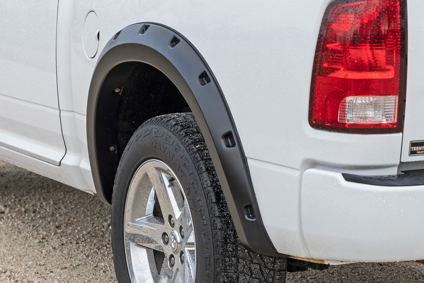 Pocket-Kotflügelverbreiterungen | PX8 Black Crystal | RAM 1500 2WD/4WD (2009–2018 & Classic) — Bild 4