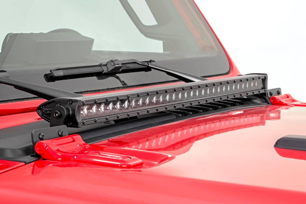 LED-Beleuchtungsset | Montage an der Motorhaube | 30 Zoll Schwarz, einreihig | Jeep Gladiator JT/Wrangler JL (18–26) — Bild 4