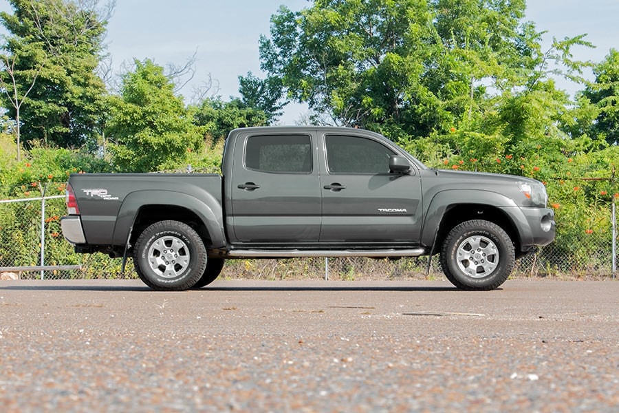 2-Zoll-Leveling Kit | Aluminium | Rot | Toyota Tacoma 2WD/4WD (2005–2023) — Bild 5