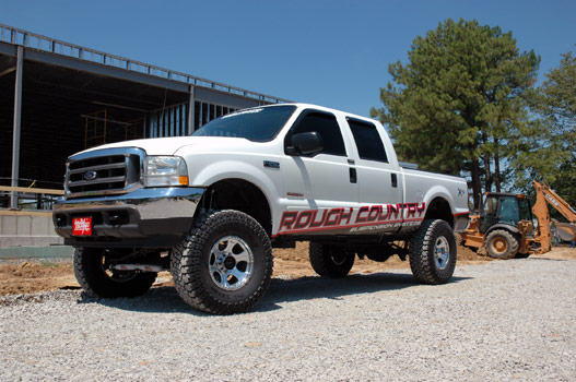 4-Zoll-Lift Kit | Distanzblöcke hinten | V2-Stoßdämpfer | Ford F-250/F-350 Super Duty 4WD (1999) — Bild 2