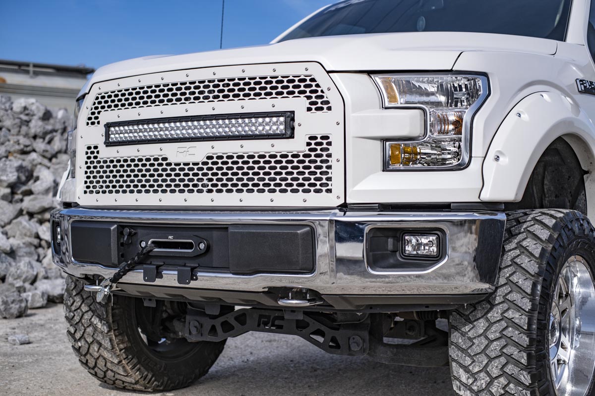 Verdeckte Seilwinde | Ford F-150 2WD/4WD (2015–2020) — Bild 3