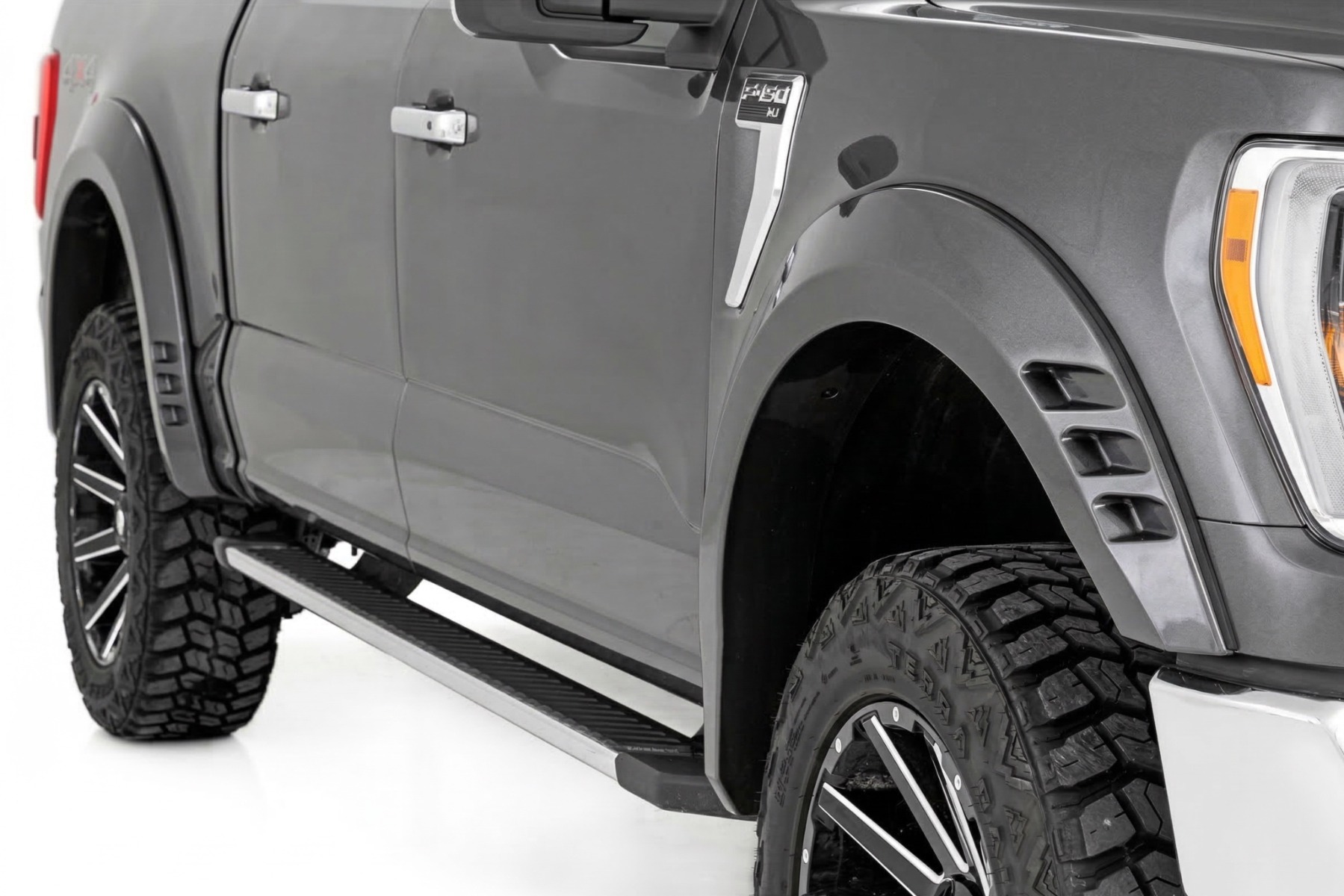 SF1 Kotflügelverbreiterungen | D1 Steingrau | Ford F-150 2WD/4WD (2021–2026) — Bild 4