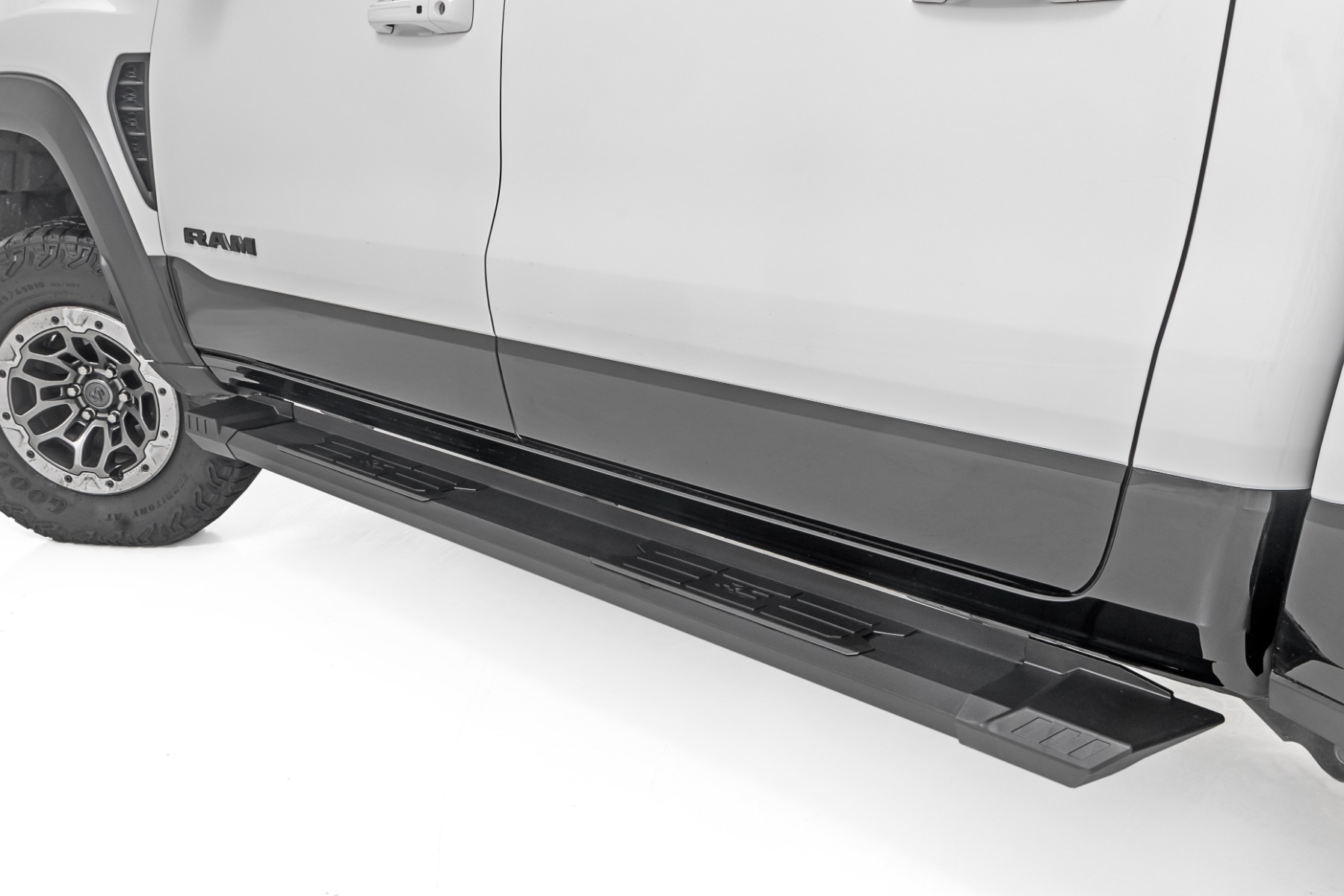HD2 Aluminium-Trittbretter | Doppelkabine | RAM 1500 (19–26)/1500 TRX (21–24) — Bild 3