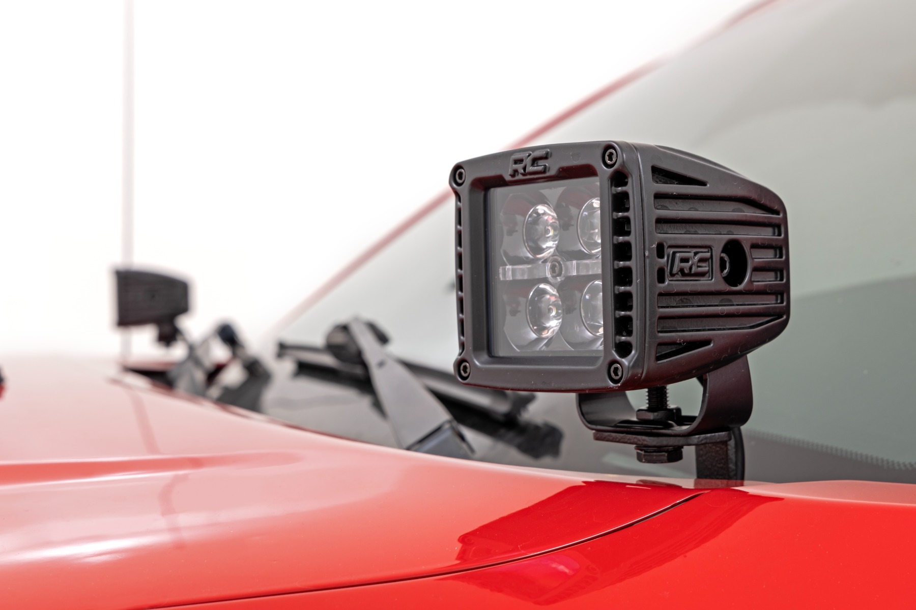 LED-Beleuchtungsset | Einbau in die Sattelkupplung | 2" Spectrum-Paar | Spot | Toyota Tacoma (05–15) — Bild 2