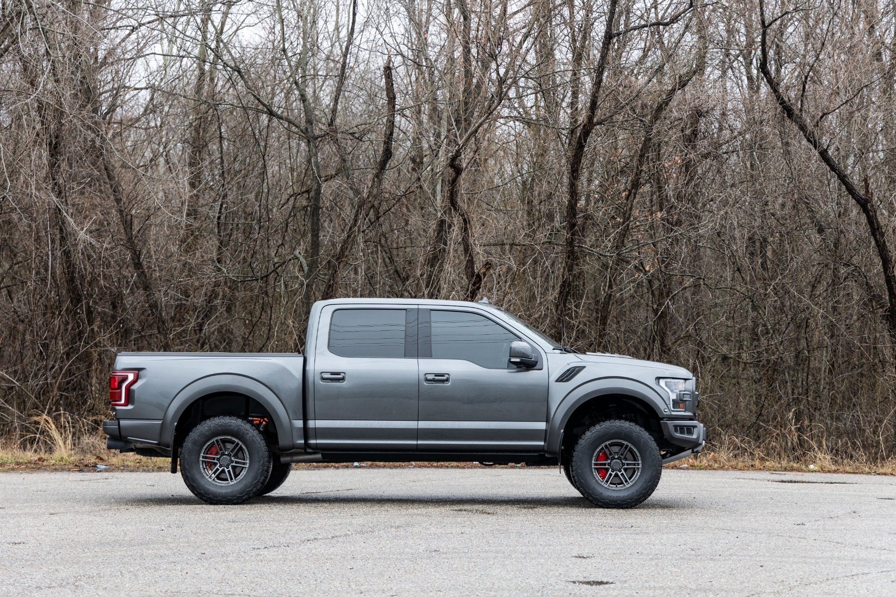 Caliper Covers | Front and Rear | Red | Elec Brakes | Ford Expedition/F-150/Raptor — Bild 3