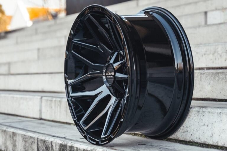 La Chanti OF4 | Glossy Black · 10J×20" · ET-12 | 5x127 / 5x139.7 — Bild 3