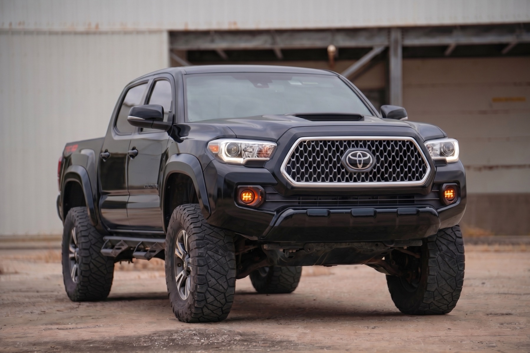 Sport-Kotflügelverbreiterungen | 218 Midnight Black Metallic | Toyota Tacoma (16–23) — Bild 4