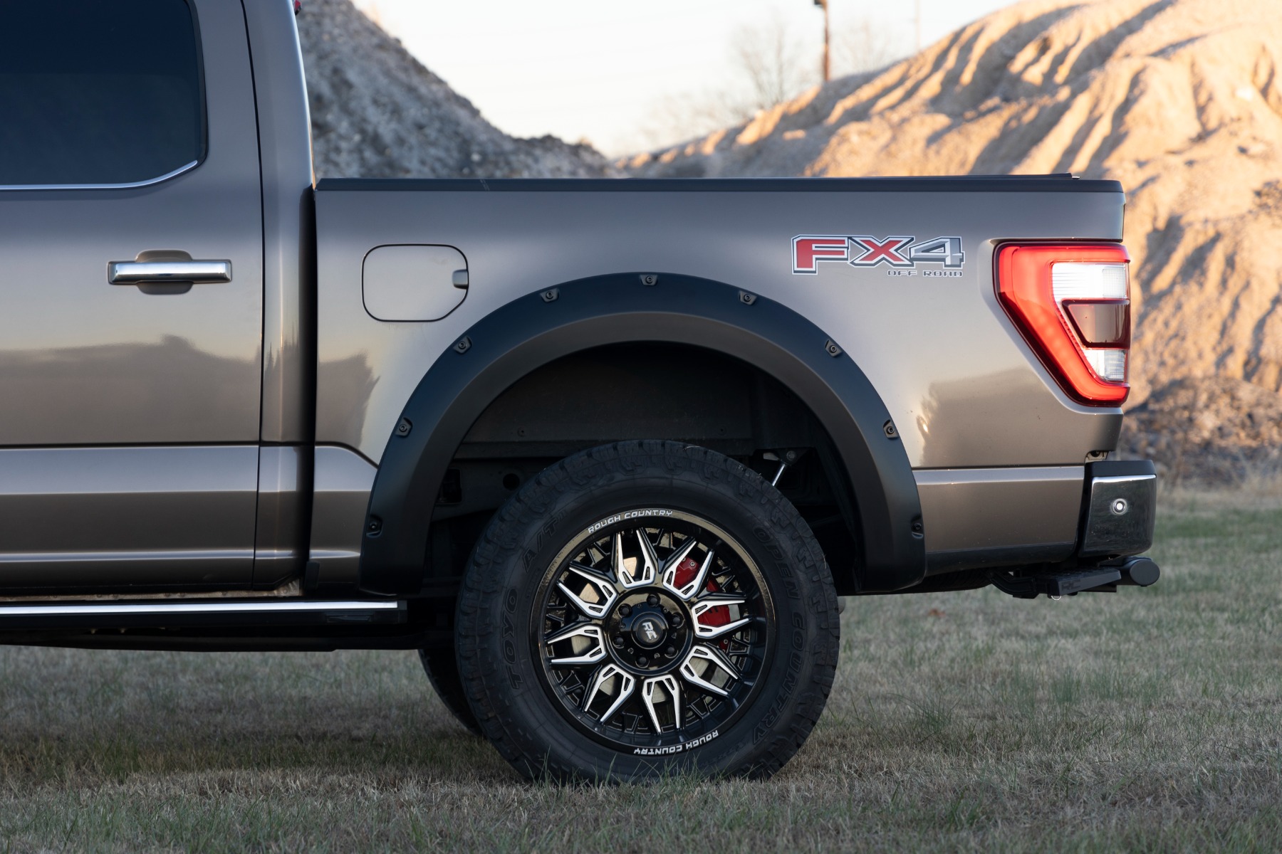 Pocket-Kotflügelverbreiterungen | YZ Oxford White | Ford F-150 2WD/4WD (2021–2026) — Bild 6