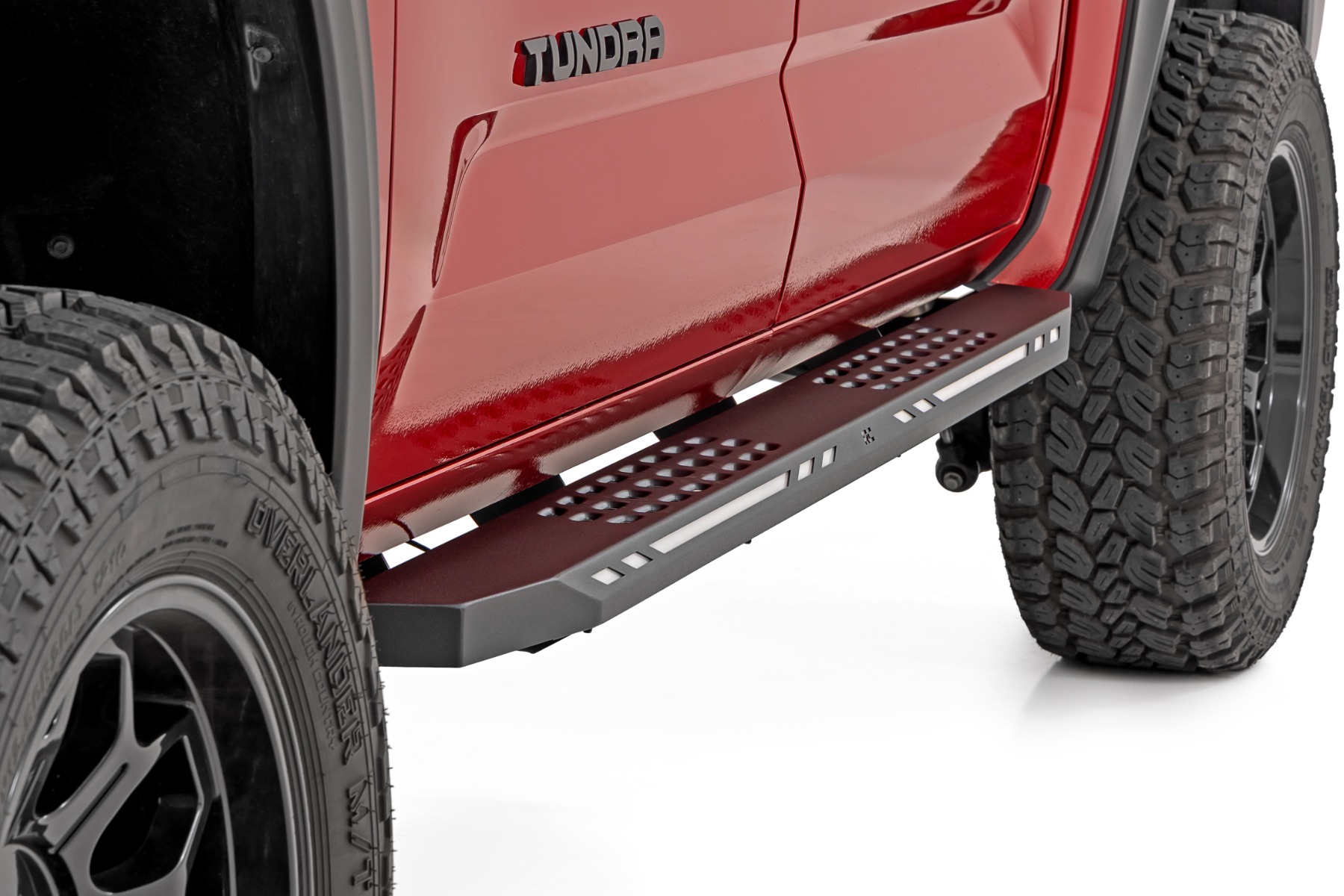 AC2 Trittbretter | Bernstein/Weiß | CrewMax | Toyota Tundra 2WD/4WD (22–26) — Bild 5