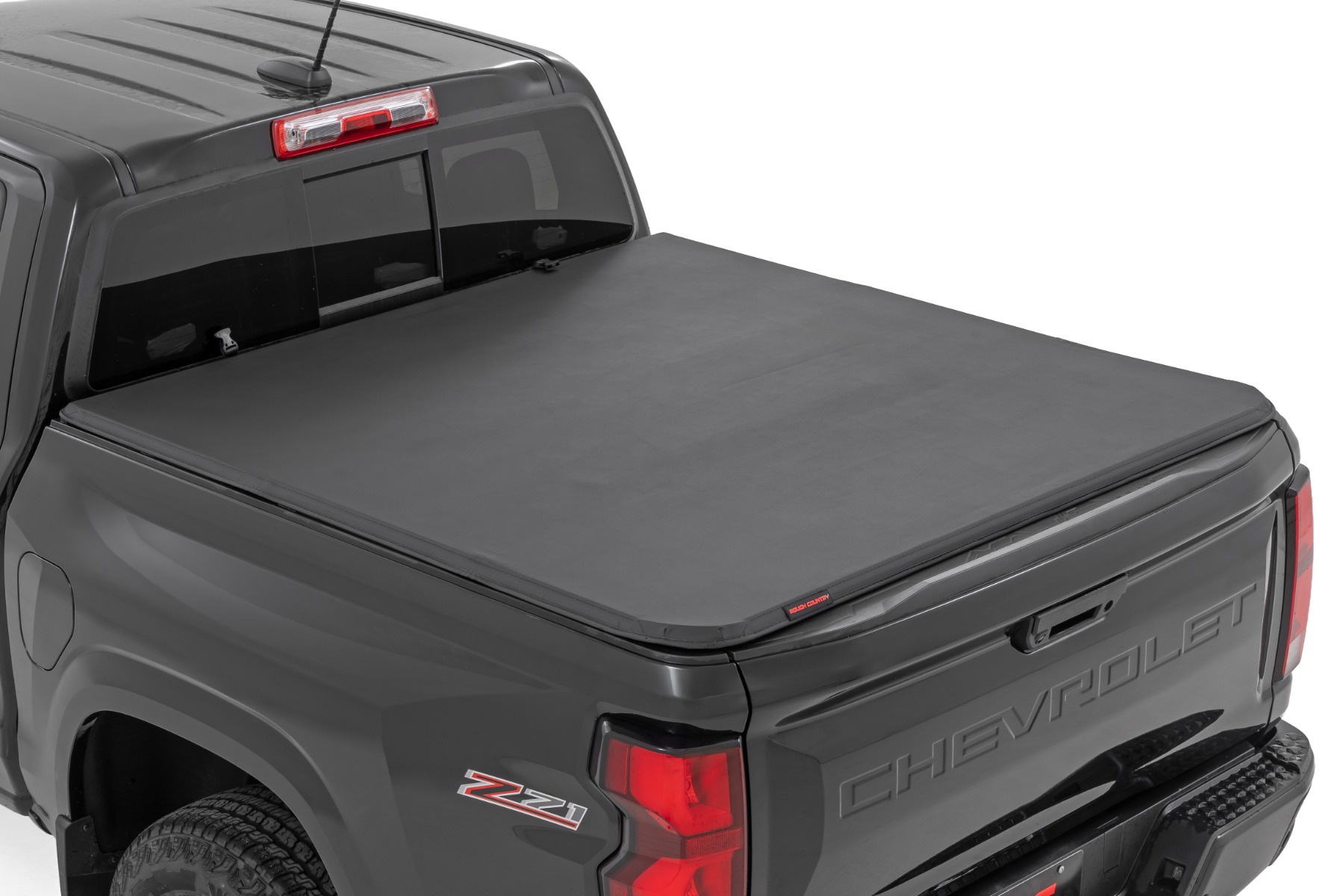 Weiche, dreifach faltbare Ladeflächenabdeckung | 5' Ladefläche | Chevy/GMC Canyon/Colorado 2WD/4WD (23–26)