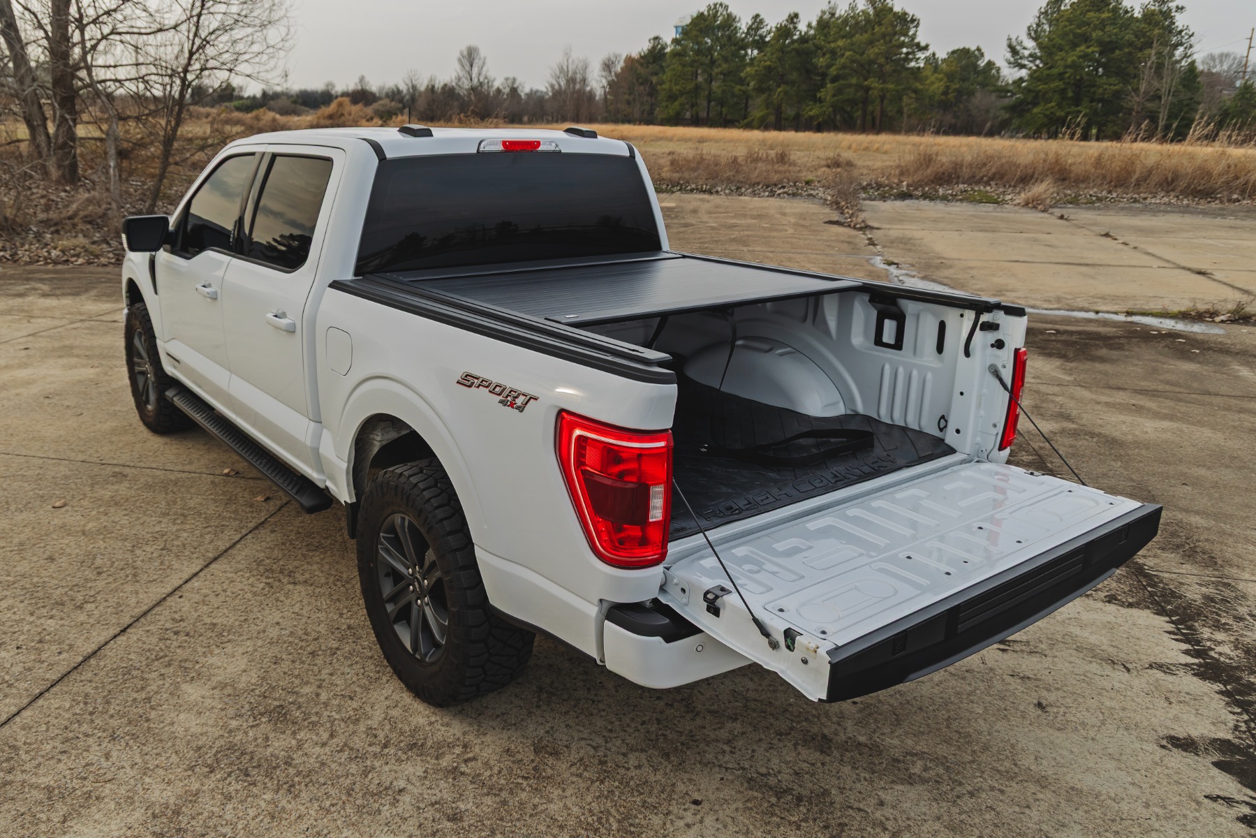 Manuell versenkbare Ladeflächenabdeckung | 5'7" Ladefläche | Ford F-150 (15–26)/F-150 Lightning (22–26) — Bild 3