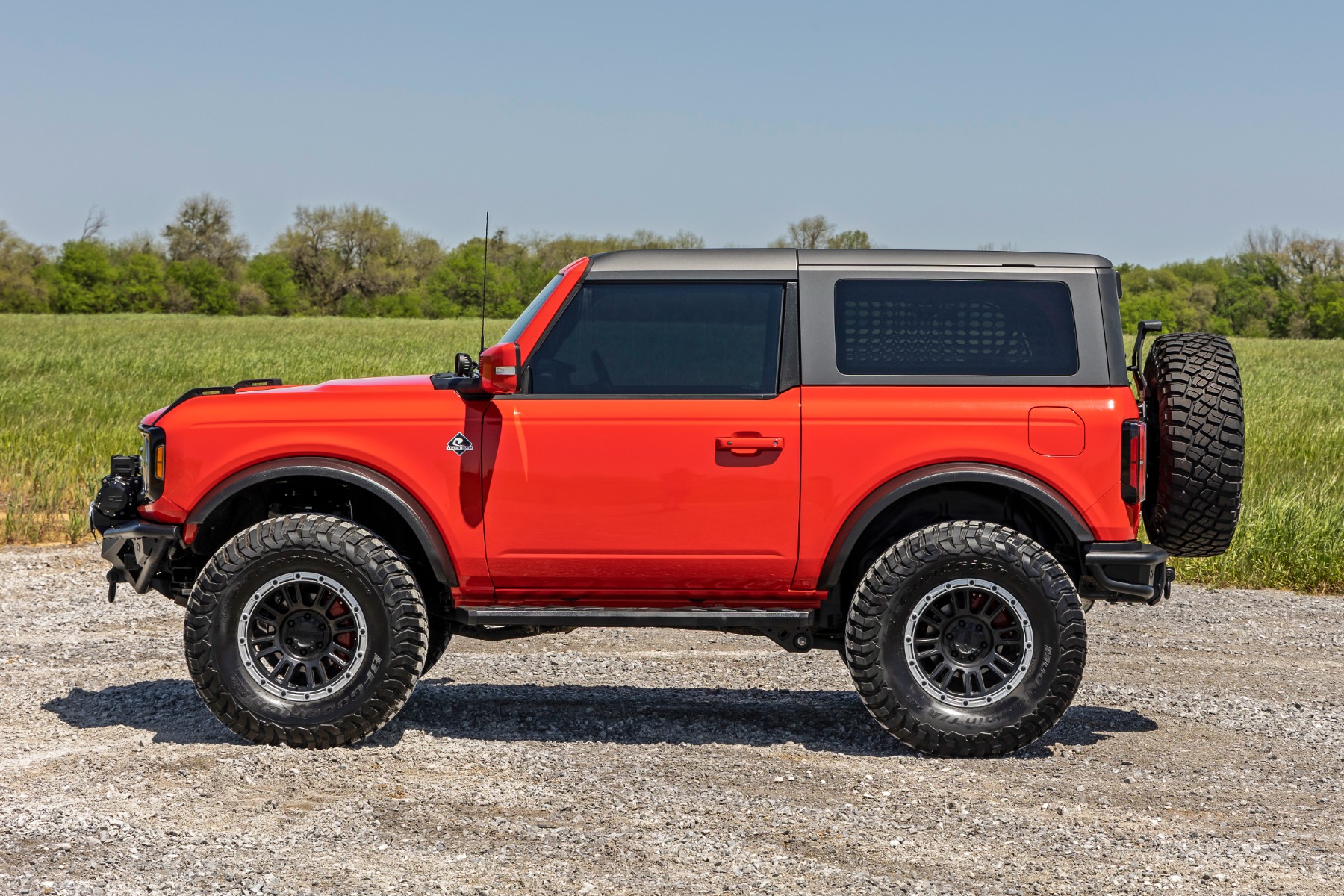 BA2 Trittbretter | Seitliche Trittstufen | 2-türig | Ford Bronco (2-türig) (21–26) — Bild 6