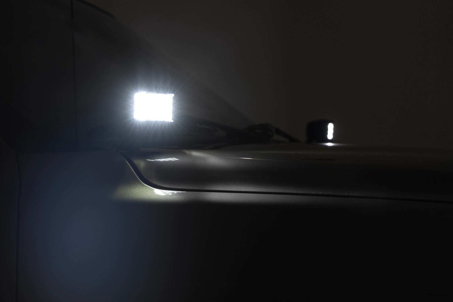 LED-Beleuchtungsset | Grabenmontage | 2" Schwarz, Paar | Gelbe Tagfahrleuchten | Chevy Silverado 1500 (99–06) — Bild 6