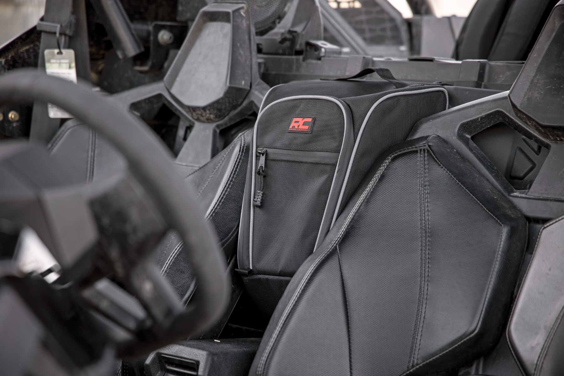 Aufbewahrungstasche für die Mitte der Schulter | Polaris RZR Pro R — Bild 3