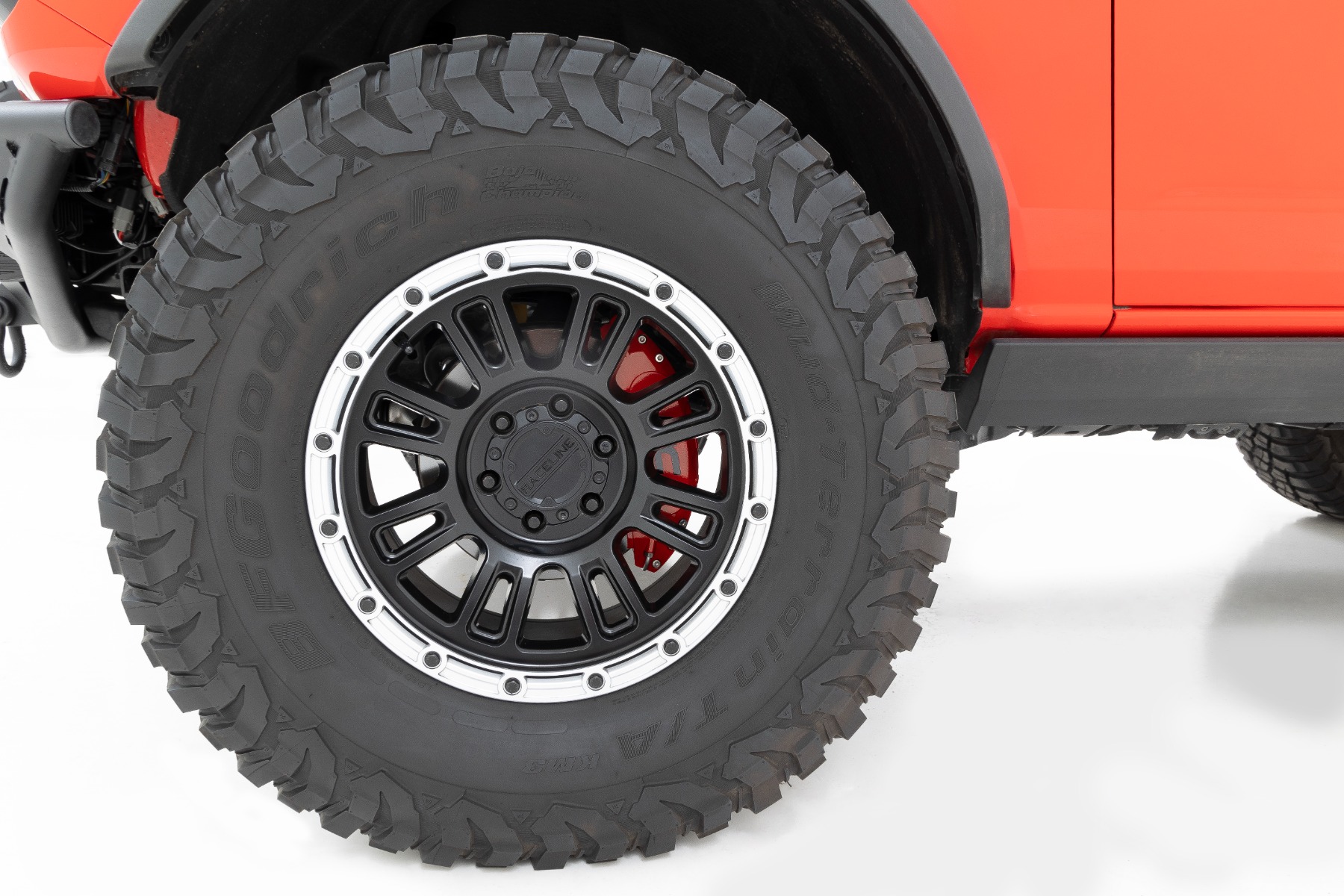 Caliper Covers | Front and Rear | Red | Ford Bronco 4WD (2021-2026) — Bild 4