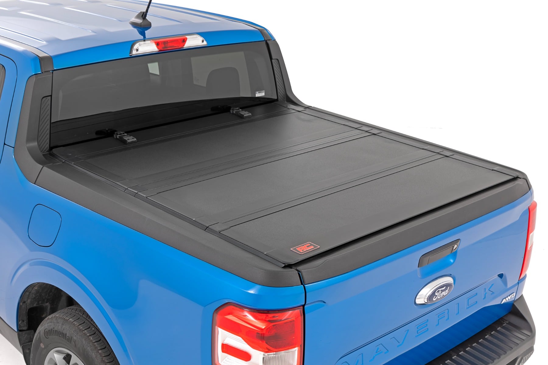 Stabile, dreifach faltbare, hochklappbare Ladeflächenabdeckung | 4'6 Zoll Ladefläche | Ford Maverick 2WD/4WD (22–26)