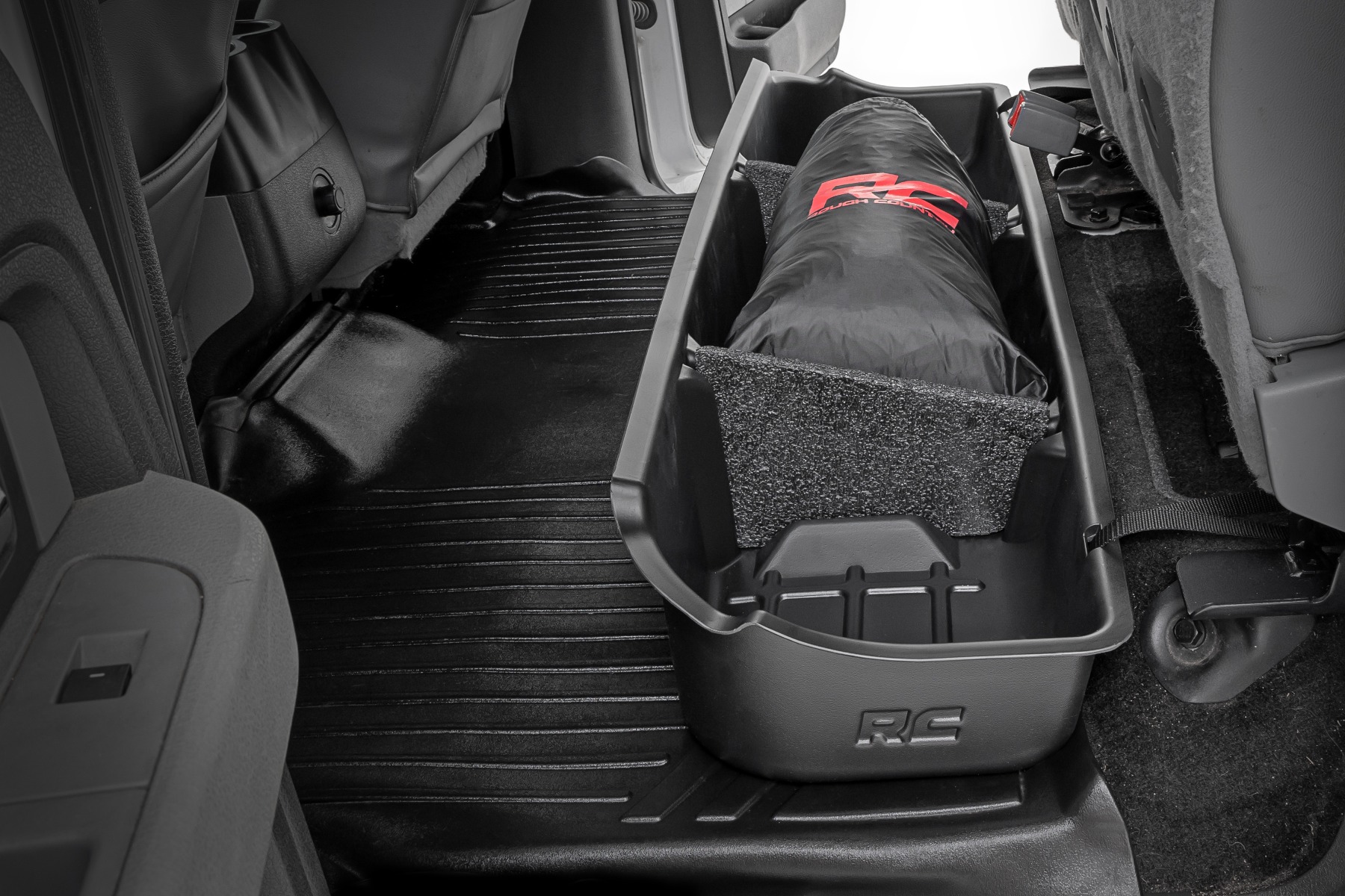 Stauraum unter dem Sitz | Crew Cab | Ford F-150 2WD/4WD (2009–2014) — Bild 2