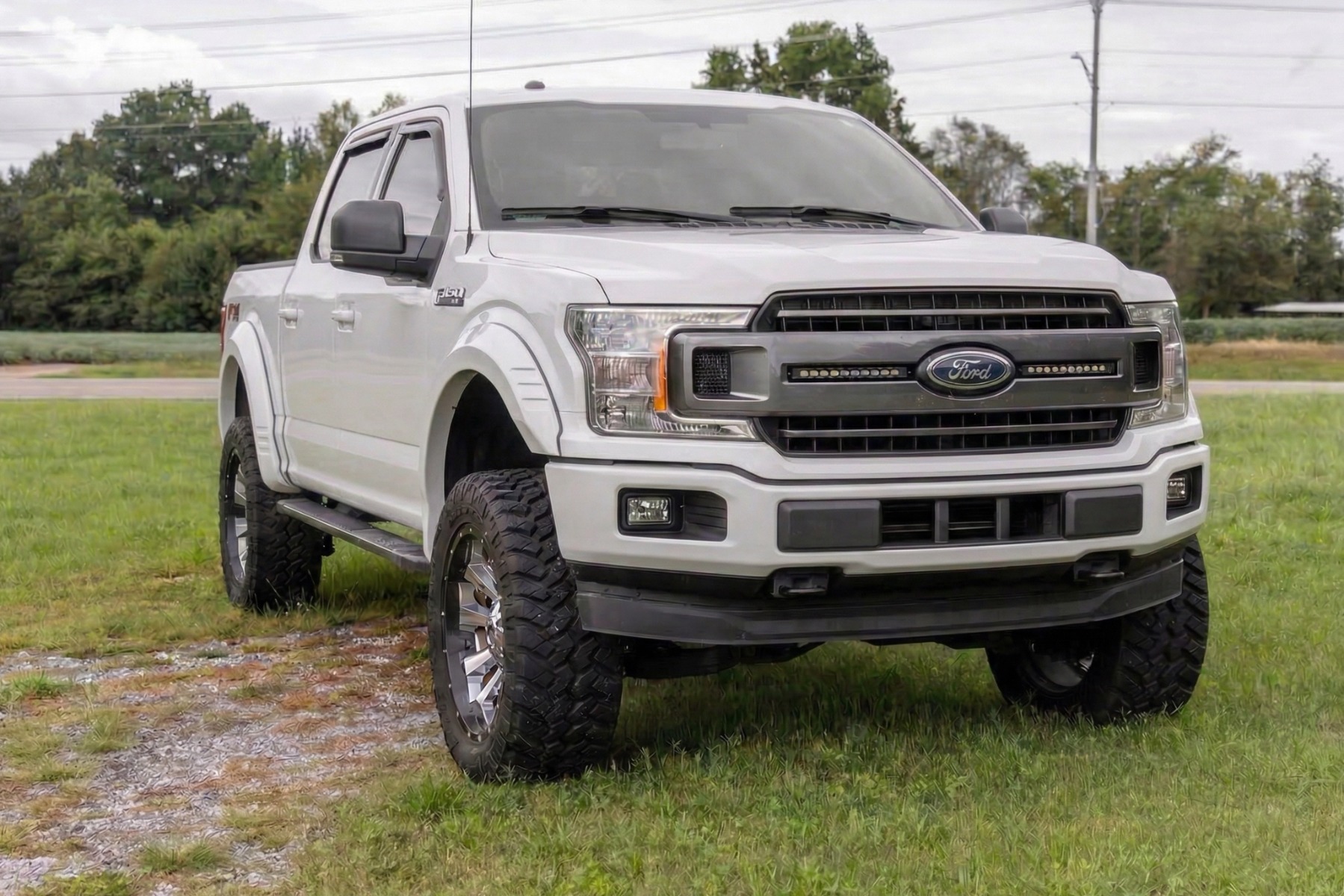 SF1 Kotflügelverbreiterungen | Z1 Oxford White | Ford F-150 2WD/4WD (2015–2017) — Bild 6