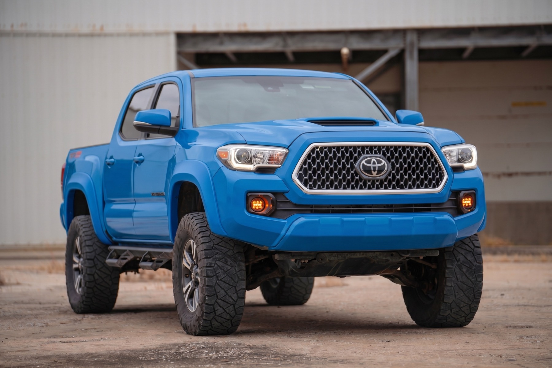 Sport Fender Flares | 8T6 Voodoo Blue | Toyota Tacoma 2WD/4WD (2016-2023) — Bild 4