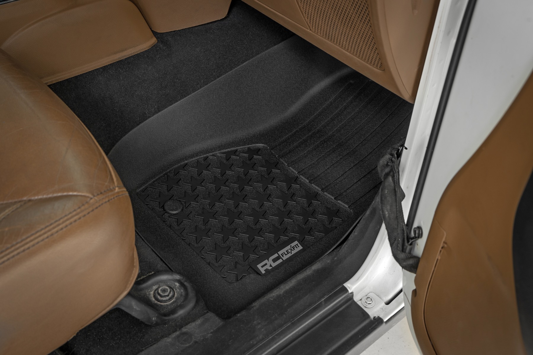 Fußmatten | Vorne | 2-türig | Jeep Wrangler JK 4WD (2014–2018) — Bild 3
