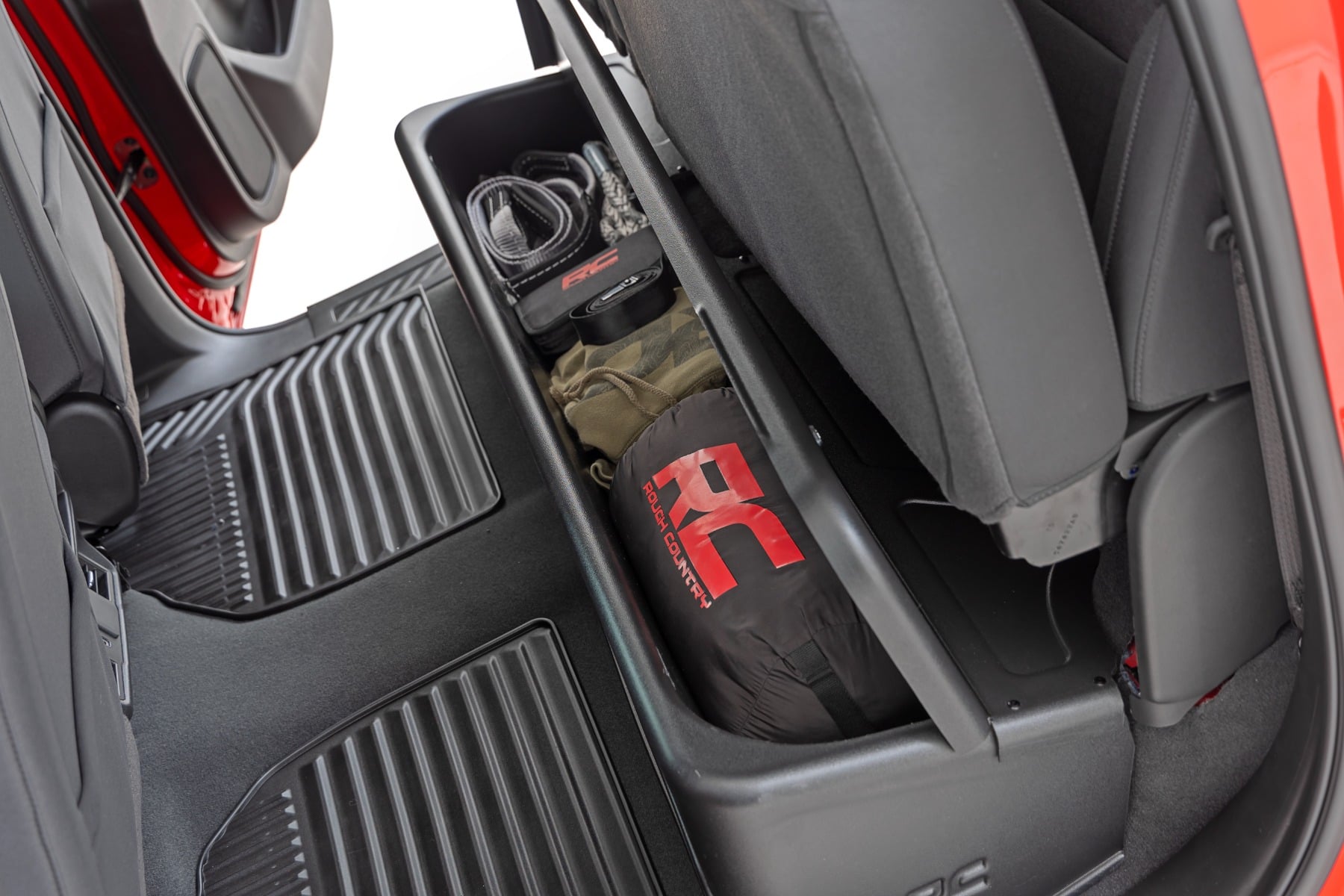 Stauraum unter dem Sitz mit abschließbarem Deckel | Doppelkabine | Chevy/GMC 1500/2500HD/3500HD (2019–2026)
