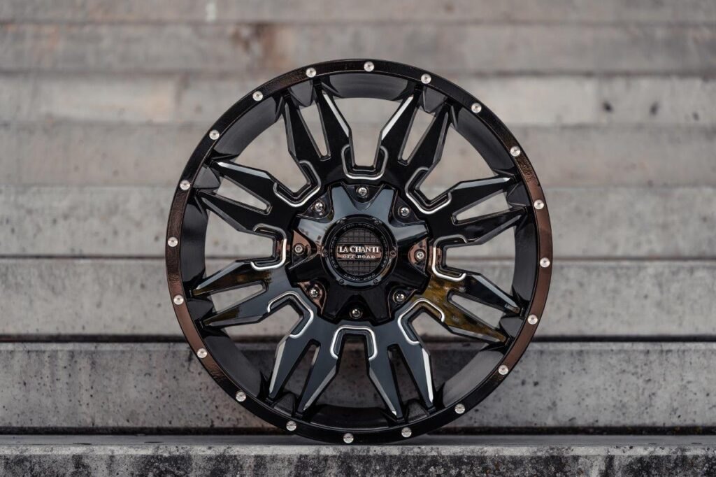 La Chanti OF5 | Glossy Black Milled · 10J×20" · ET0 | 5x127 / 5x139.7