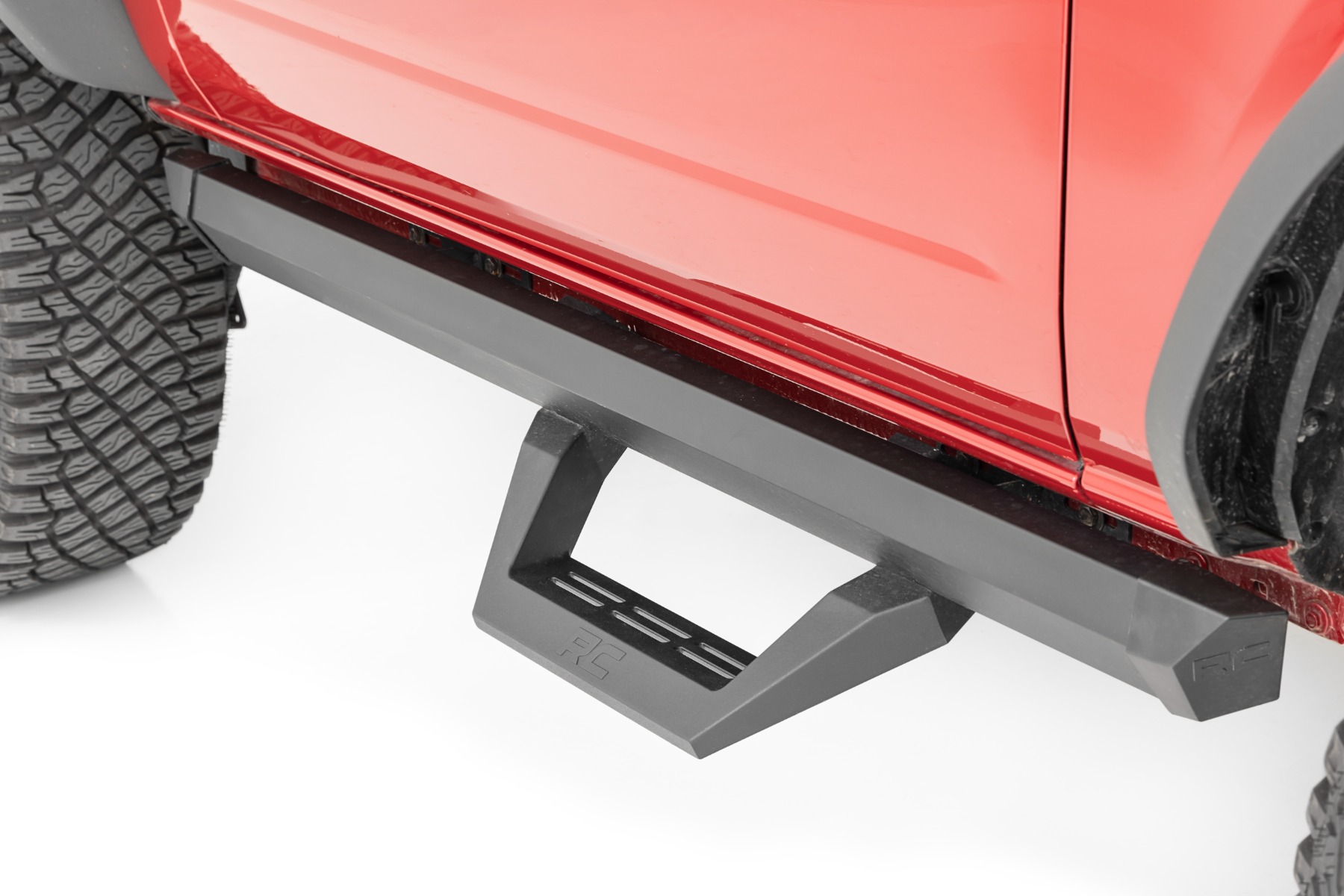 SRX2 verstellbare Aluminium-Trittstufe | Ford Bronco (2-türig) 4WD (2021–2026)