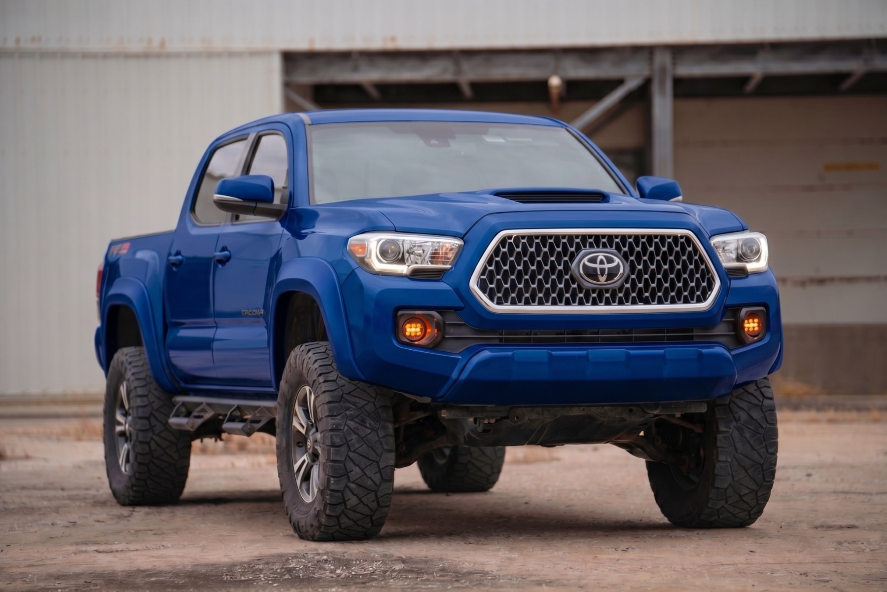 Sport Fender Flares | 8T0 Blazing Blue | Toyota Tacoma 2WD/4WD (2016-2023) — Bild 6