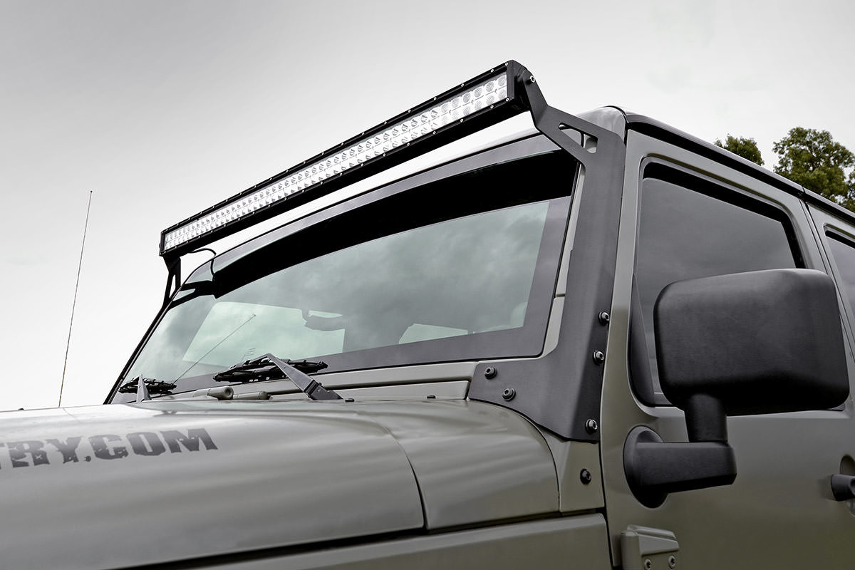LED-Leuchte | Windschutzscheibenhalterung | 50 Zoll Schwarz, zweireihig | Gelbes Tagfahrlicht | Jeep Wrangler JK (07–18) — Bild 2