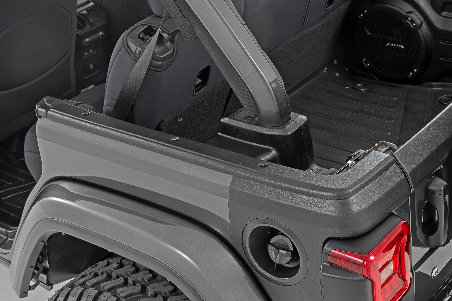 Trail-Verkleidung | Abdeckung für die Dachbefestigungsplatte | Jeep Wrangler Unlimited (18–26)