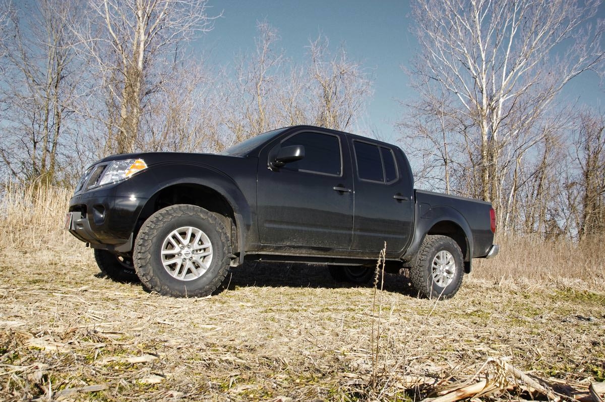 2,5-Zoll-Leveling Kit | Rote Distanzscheiben | Nissan Frontier (05–26)/Xterra (05–15) — Bild 2