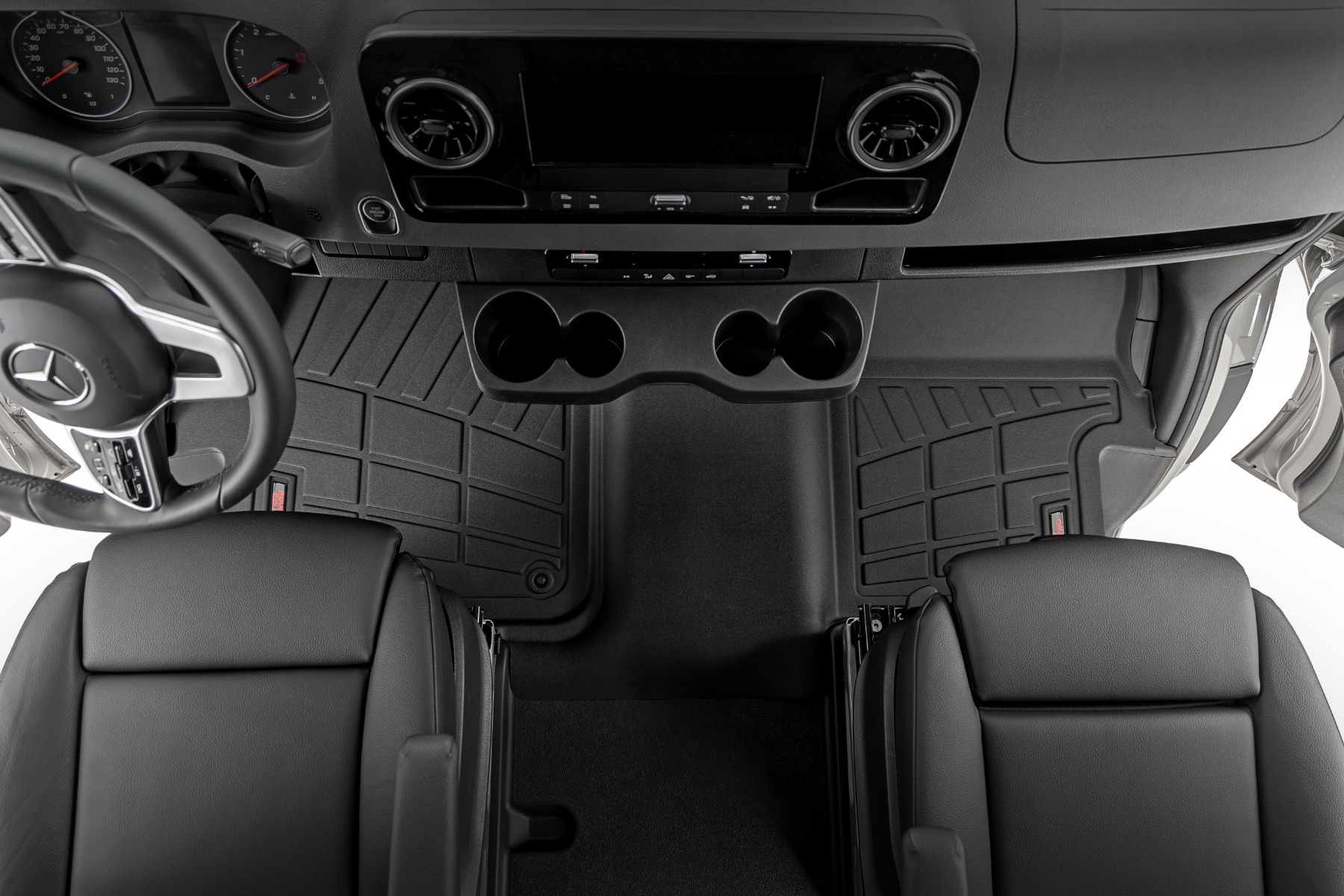 Sure-Fit-Fußmatten | Vorne | Mercedes-Benz Sprinter 3500/Sprinter 3500XD (2019–2026) — Bild 3