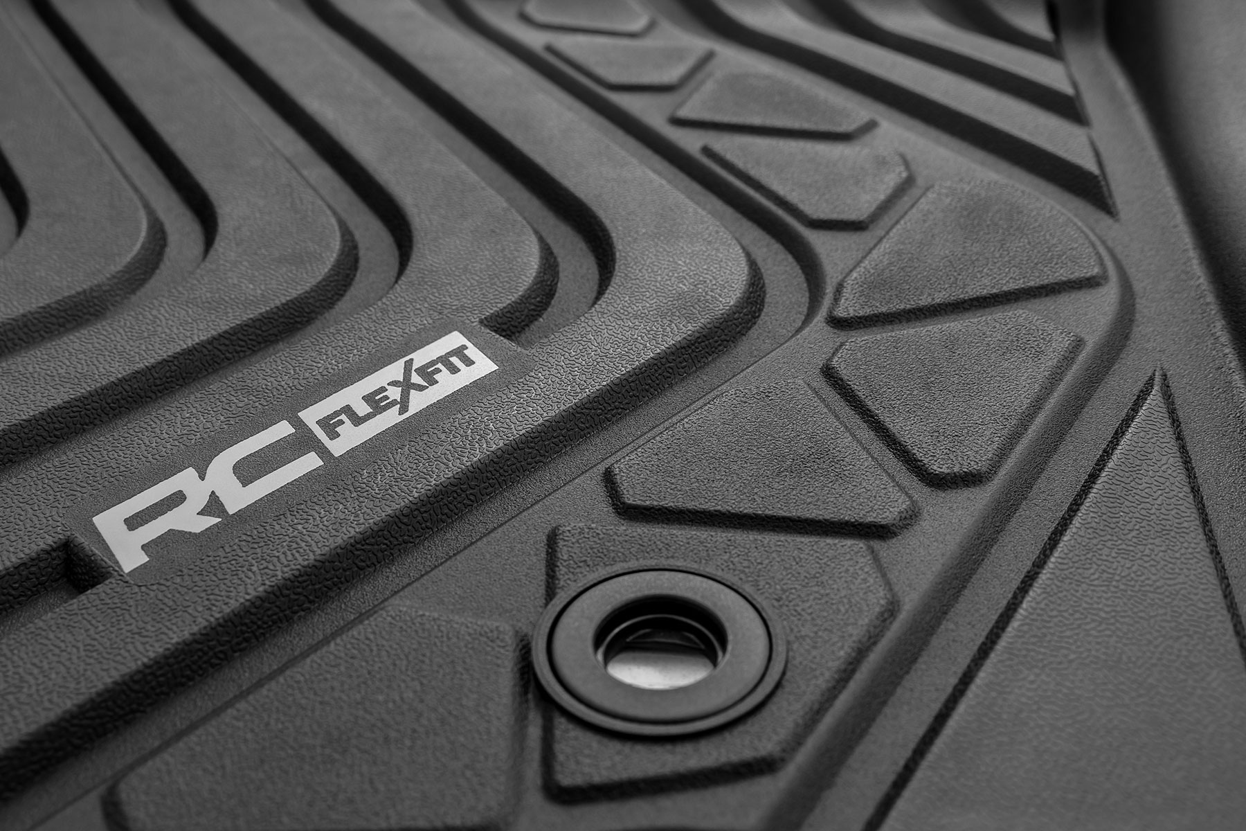 Flex-Fit-Fußmatten | Vorne | Toyota Tacoma 2WD/4WD (2016–2023) — Bild 2