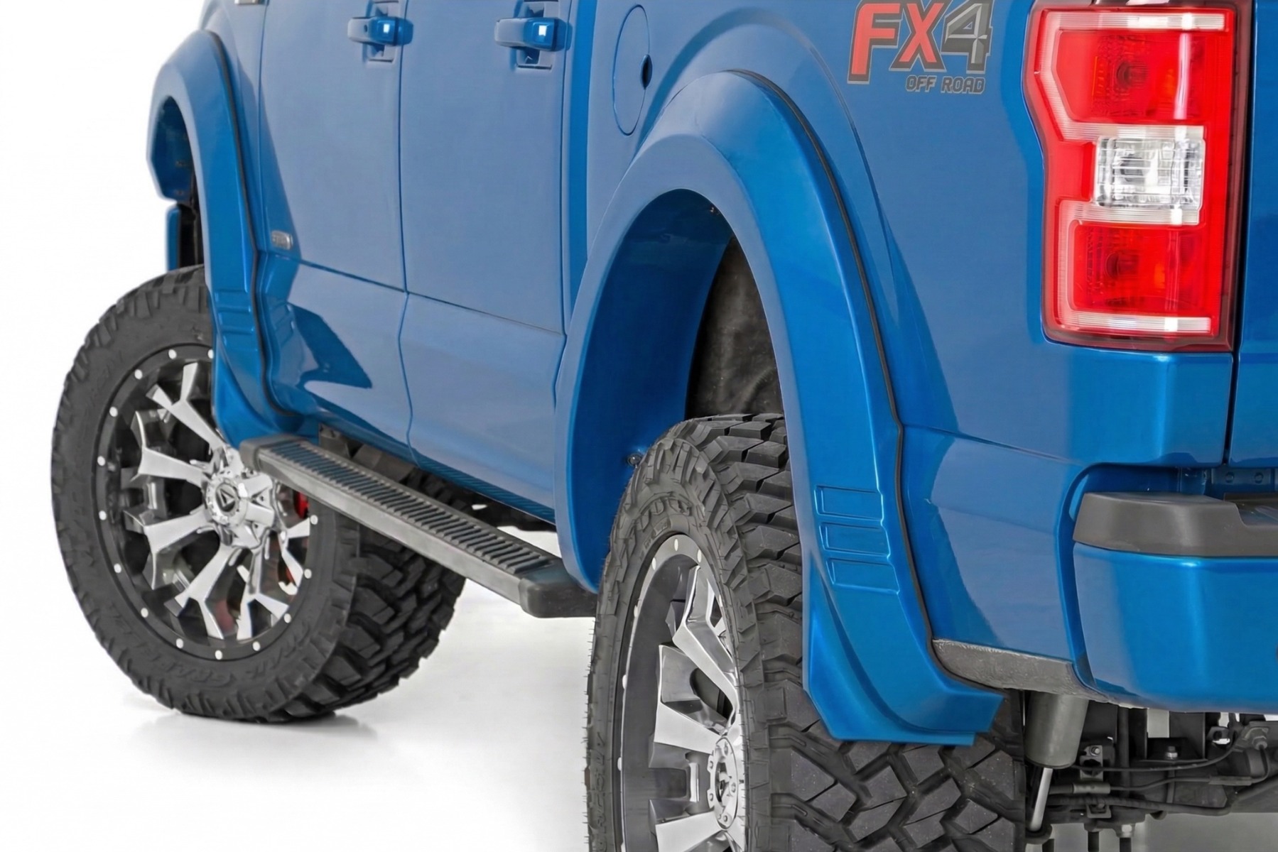 SF1 Kotflügelverbreiterungen | E7 Velocity Blue | Ford F-150 2WD/4WD (2018–2020)