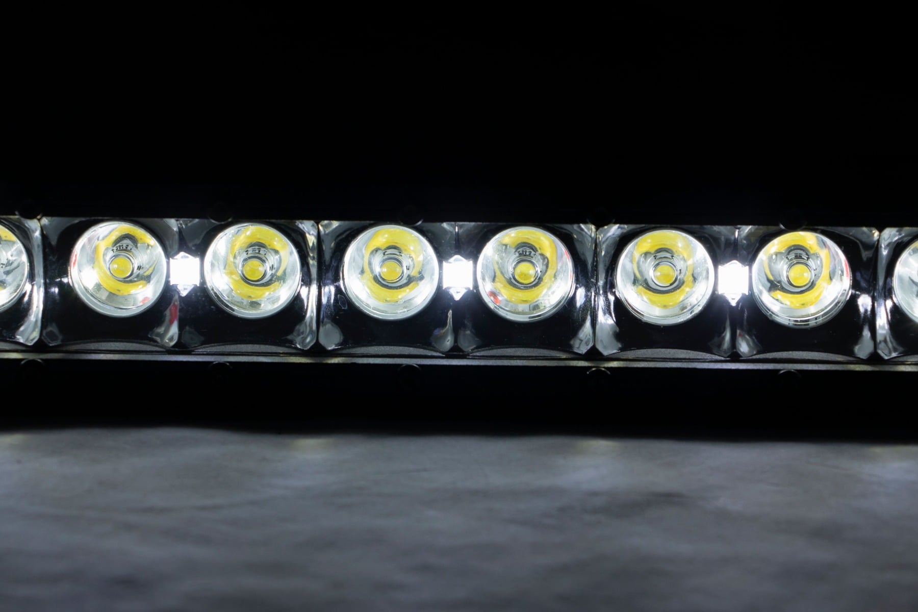 20 Inch Black Series LED Light Bar | Single Row | Cool White DRL — Bild 3