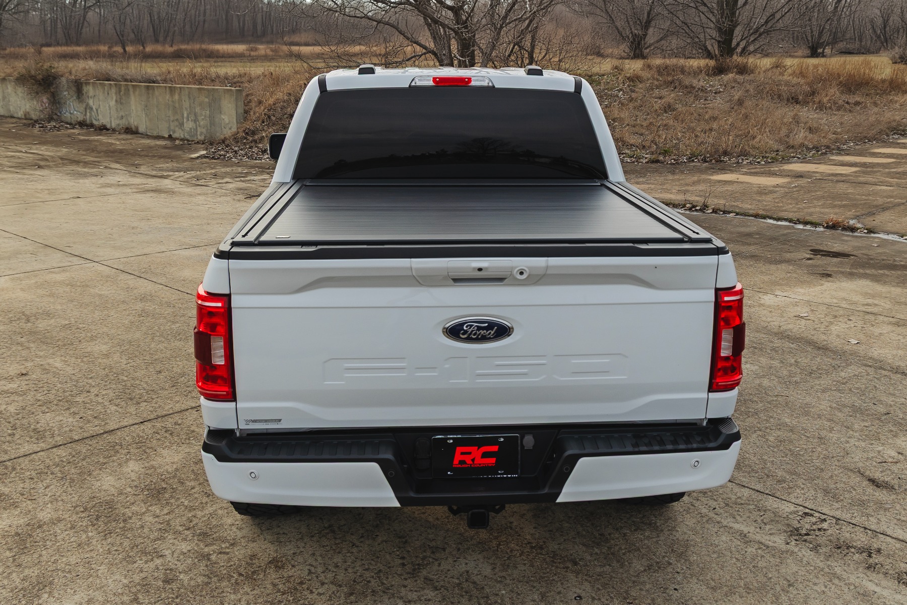 Manuell versenkbare Ladeflächenabdeckung | 5'7" Ladefläche | Ford F-150 (15–26)/F-150 Lightning (22–26) — Bild 10